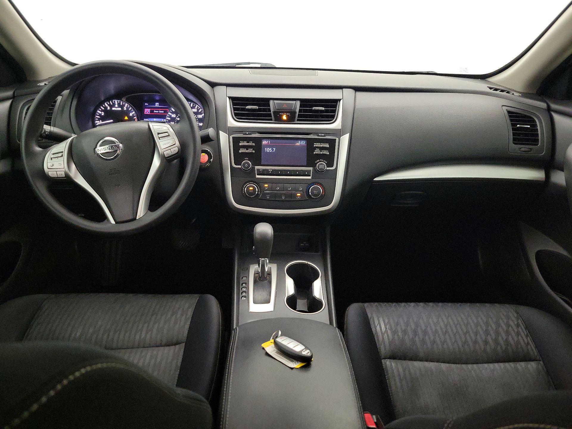 Thumbnail: 2018 Nissan Altima - 9