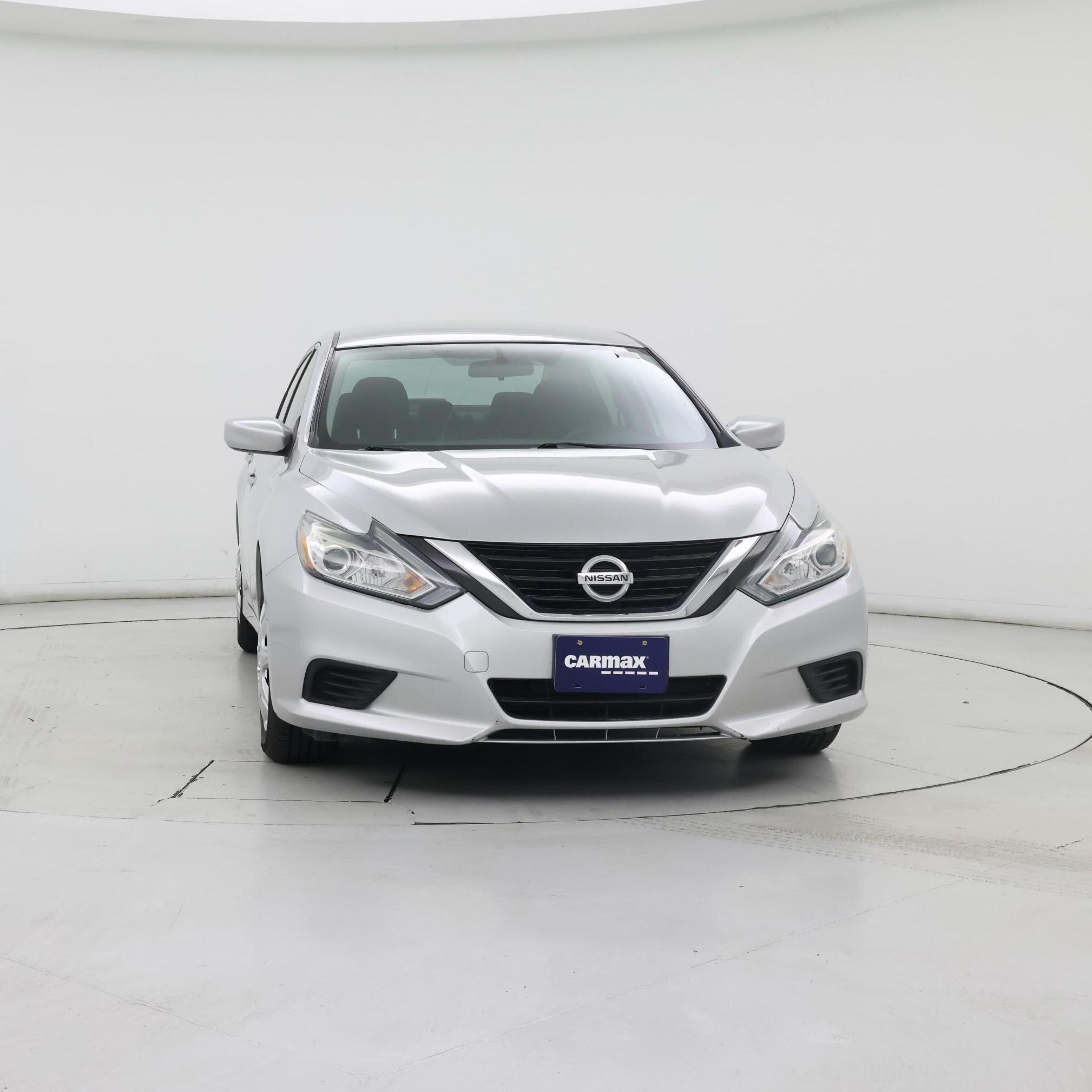 Thumbnail: 2018 Nissan Altima - 5