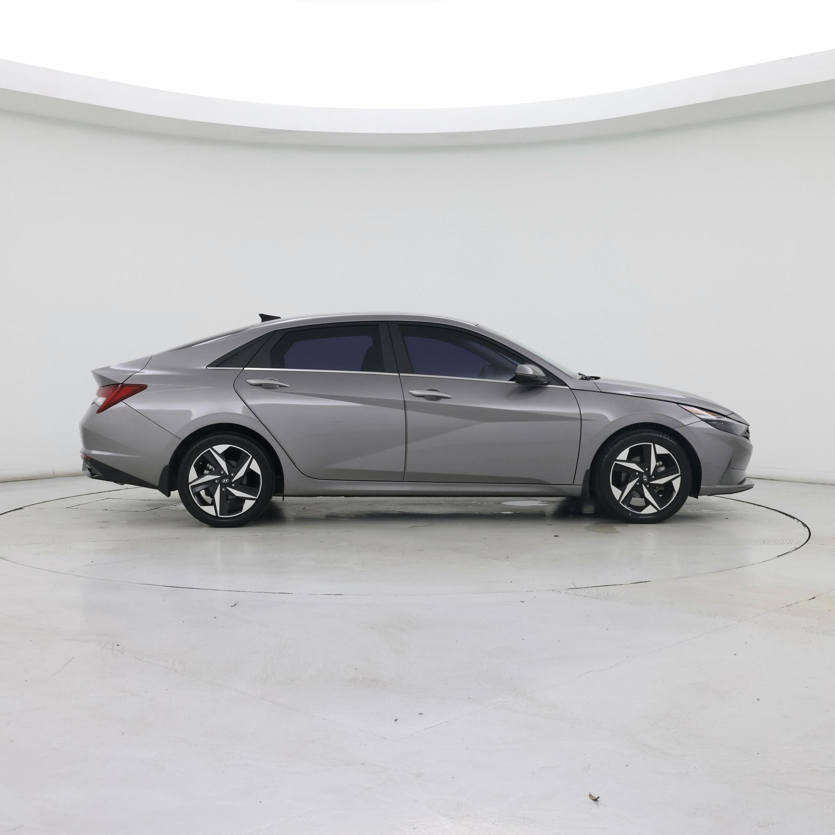 Thumbnail: 2023 Hyundai Elantra - 7