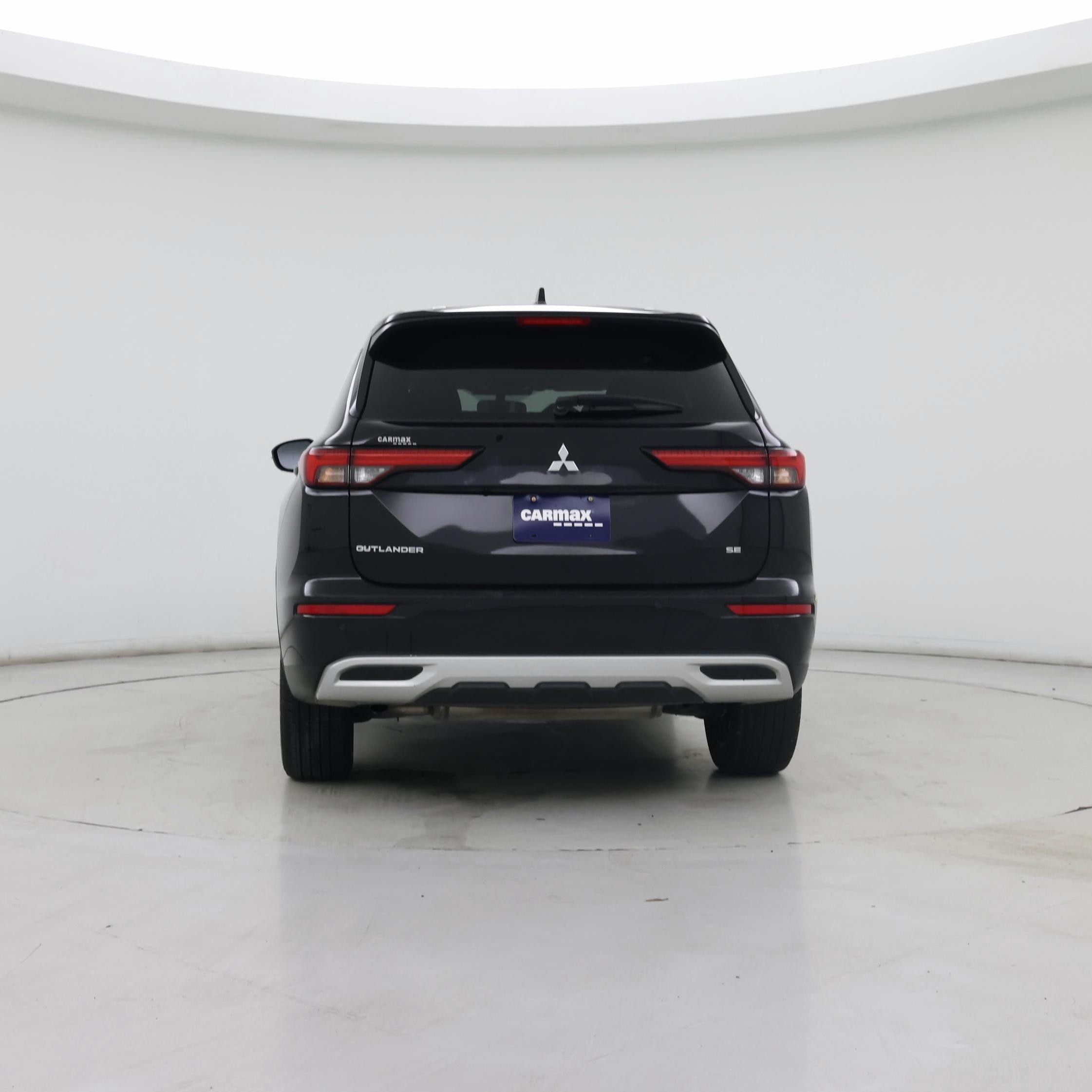 Thumbnail: 2023 Mitsubishi Outlander - 6