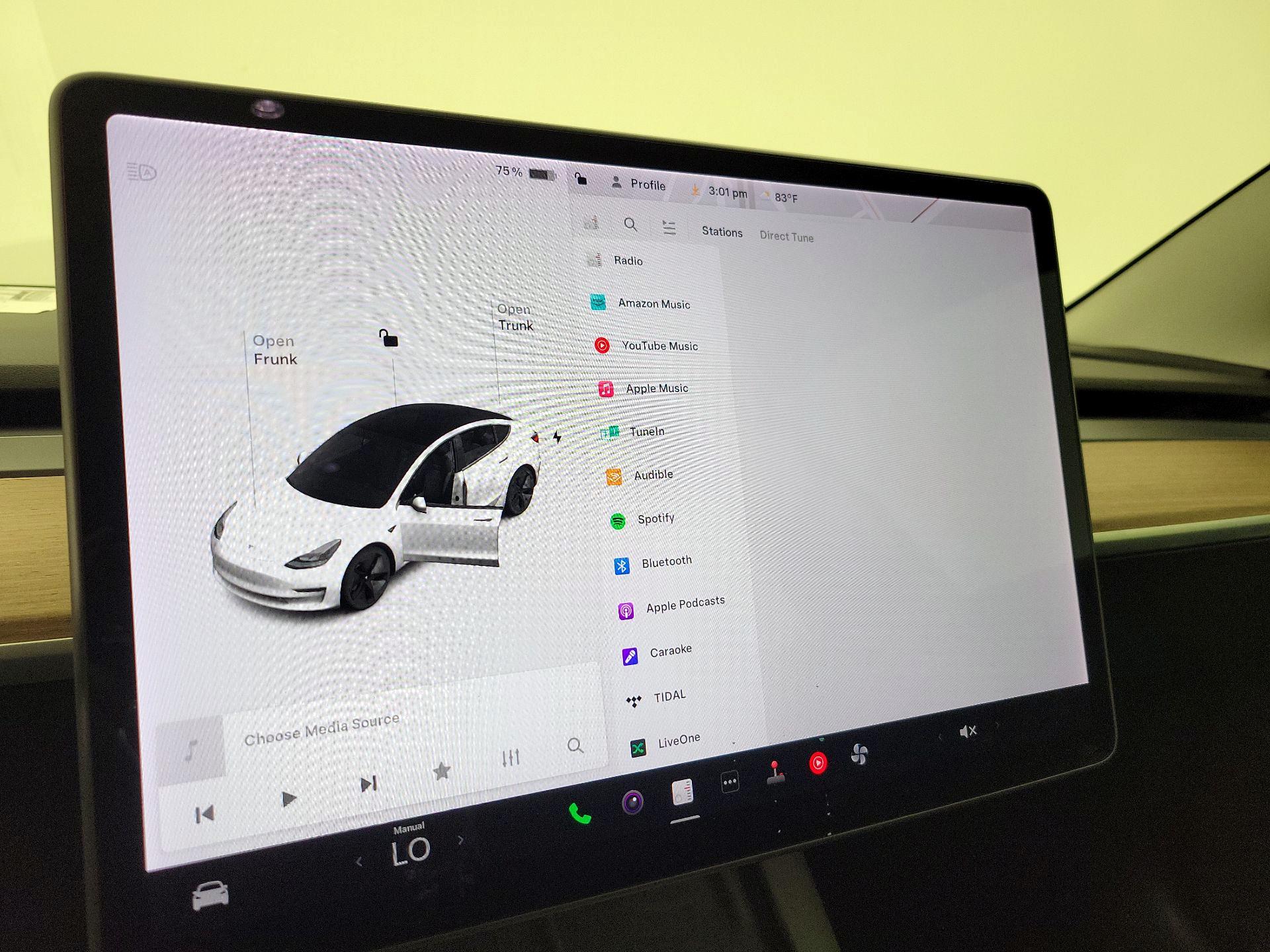 Thumbnail: 2021 Tesla Model 3 - 15
