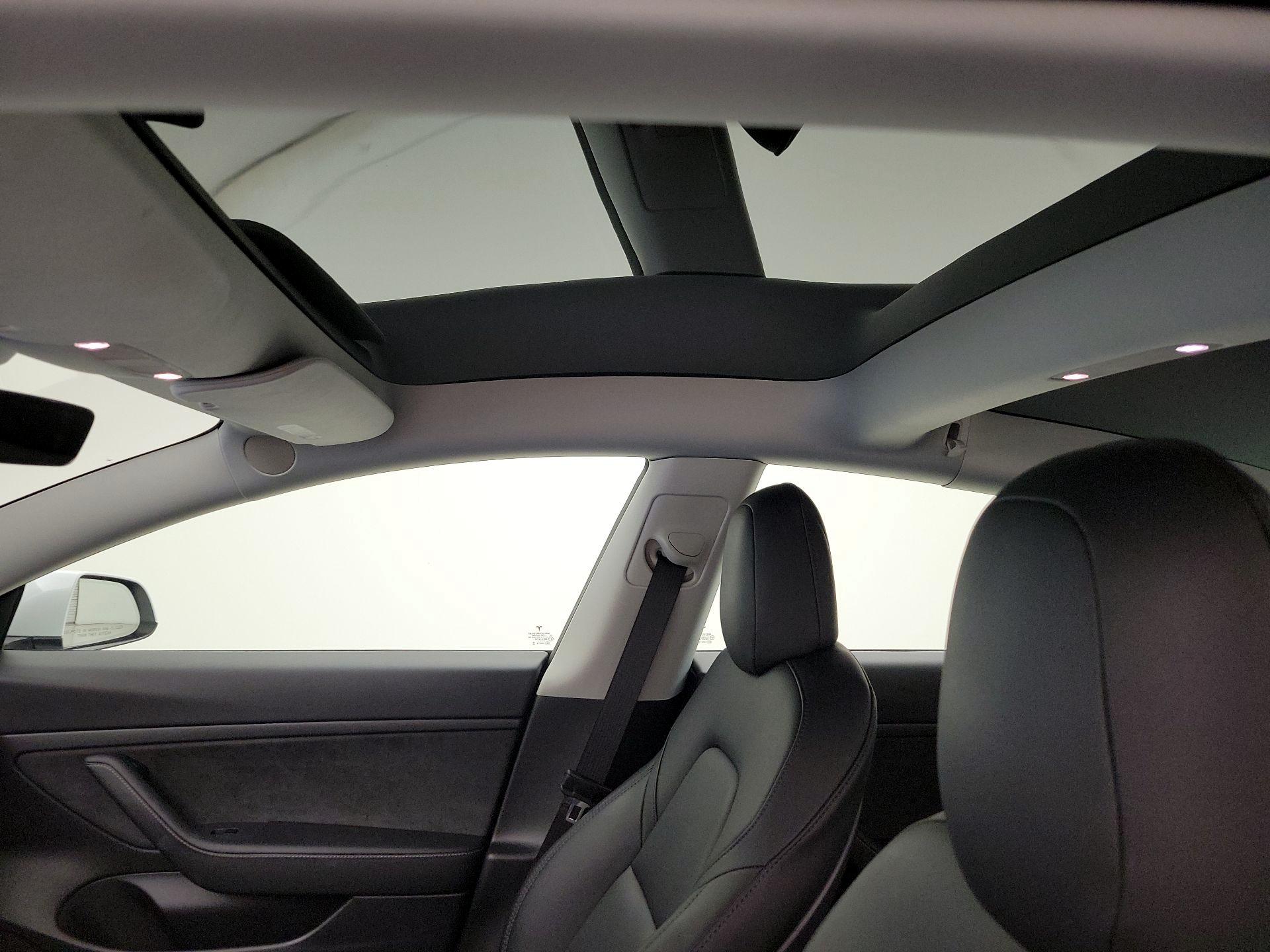 Thumbnail: 2021 Tesla Model 3 - 18