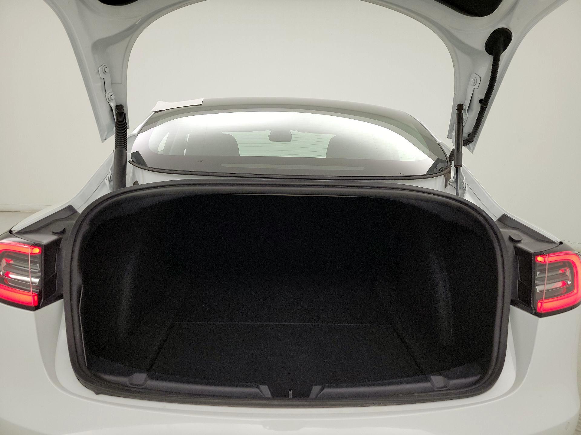 Thumbnail: 2021 Tesla Model 3 - 20