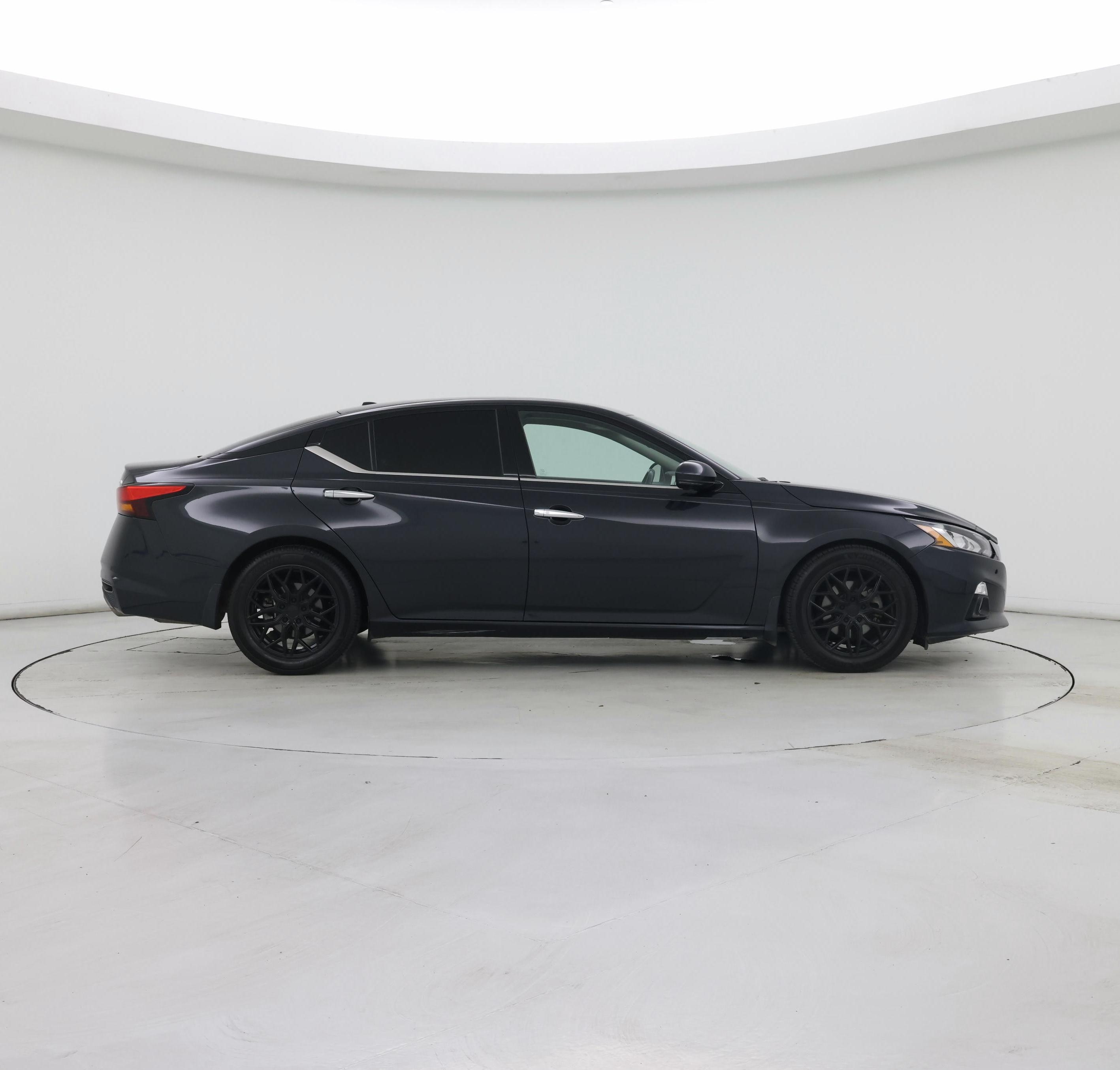 Thumbnail: 2020 Nissan Altima - 7