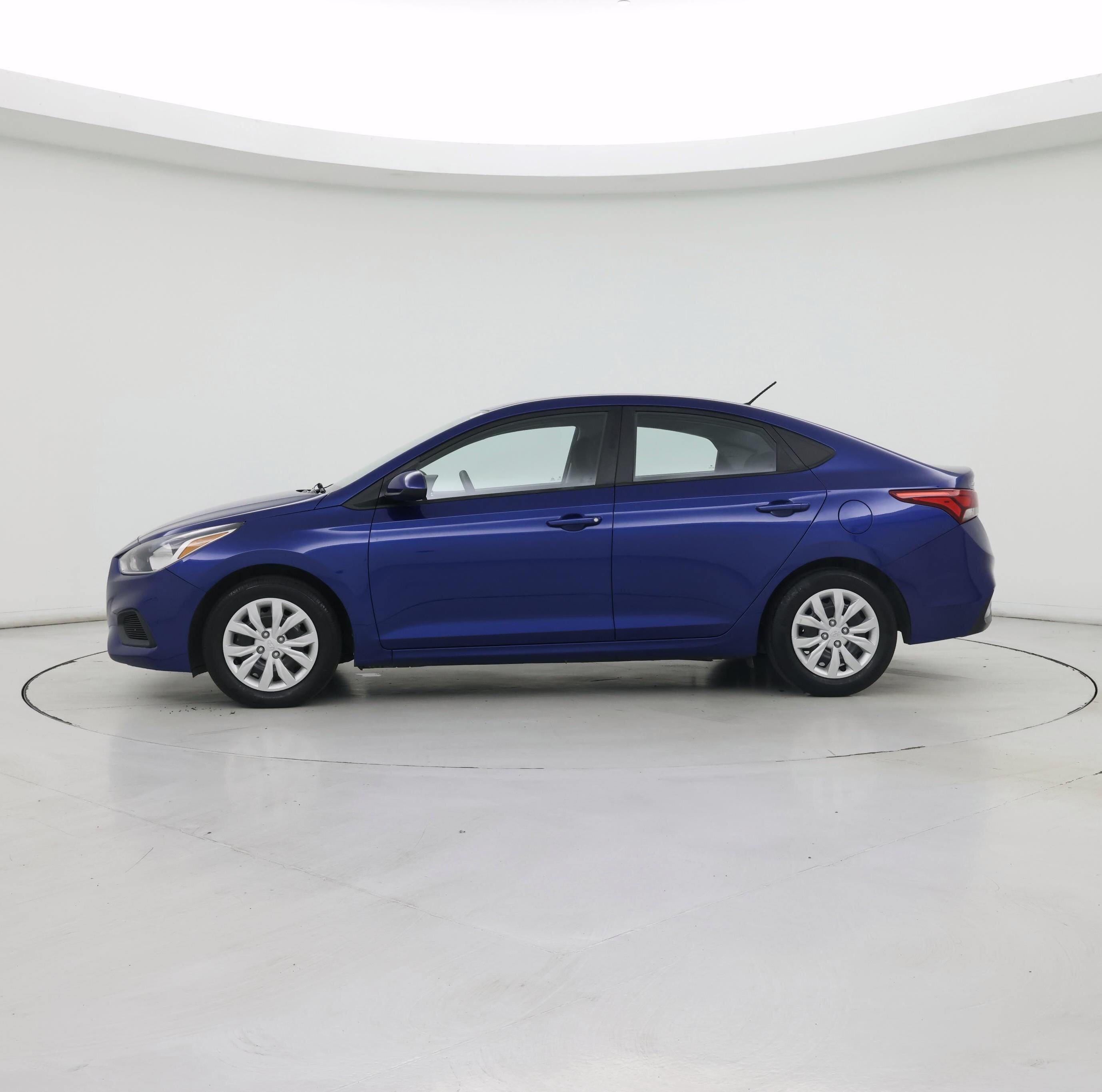 Thumbnail: 2019 Hyundai Accent - 3
