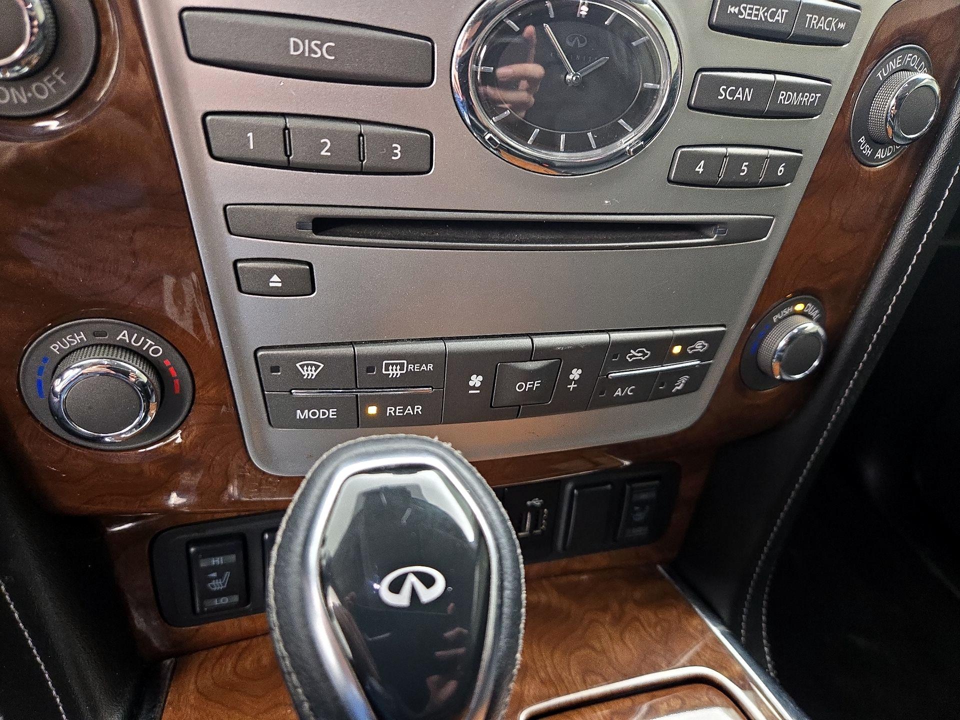 Thumbnail: 2019 INFINITI QX80 - 17