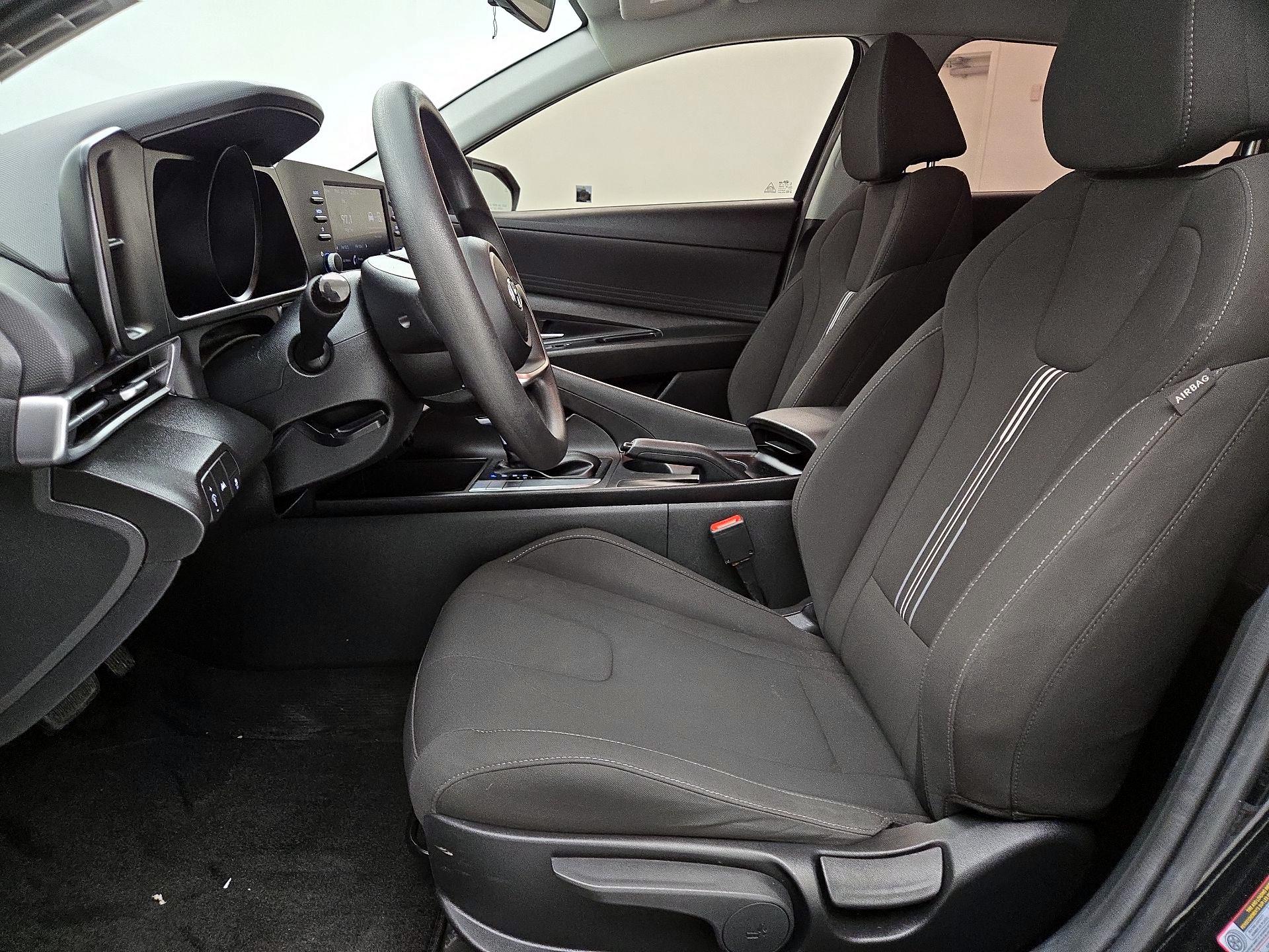 Thumbnail: 2023 Hyundai Elantra - 11
