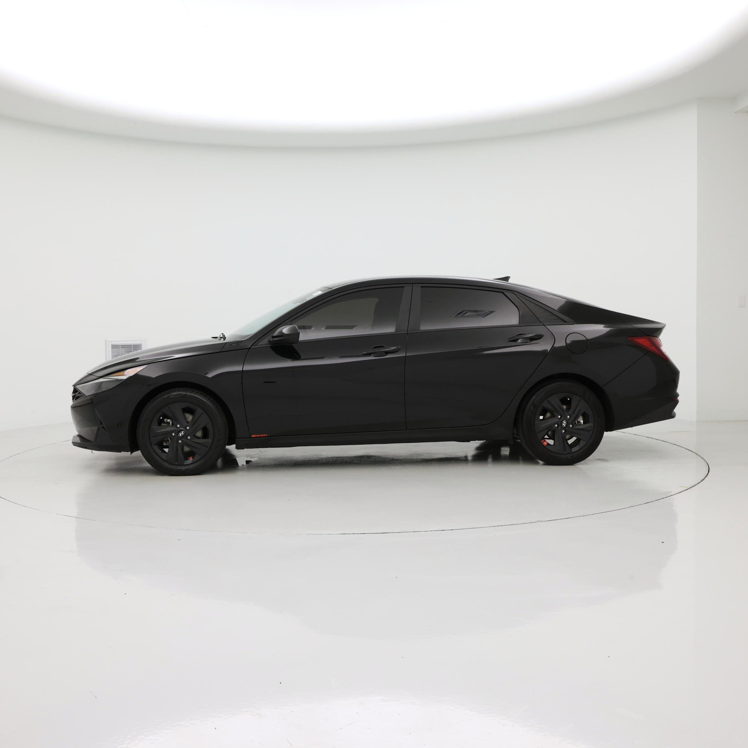 Thumbnail: 2023 Hyundai Elantra - 3
