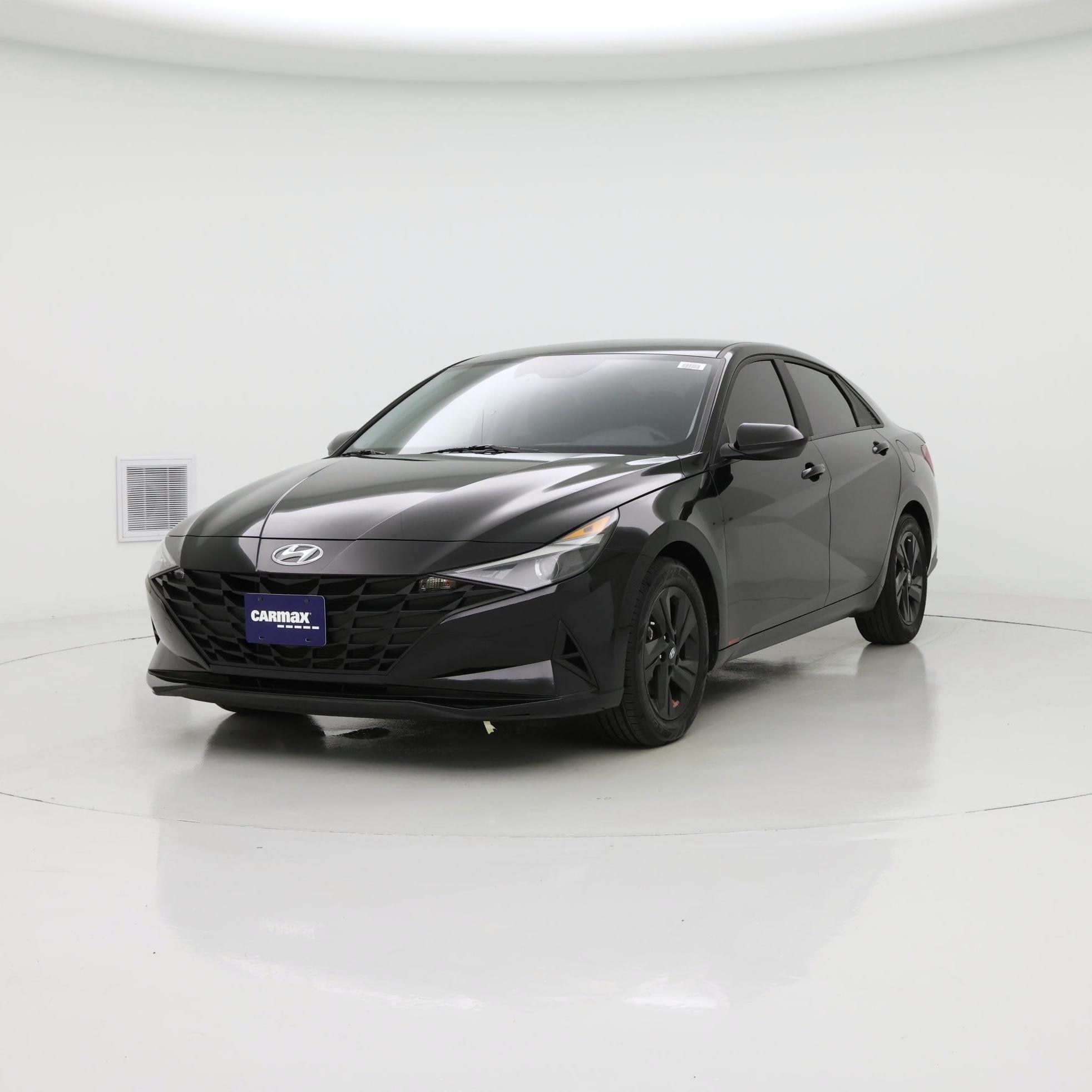 Thumbnail: 2023 Hyundai Elantra - 4