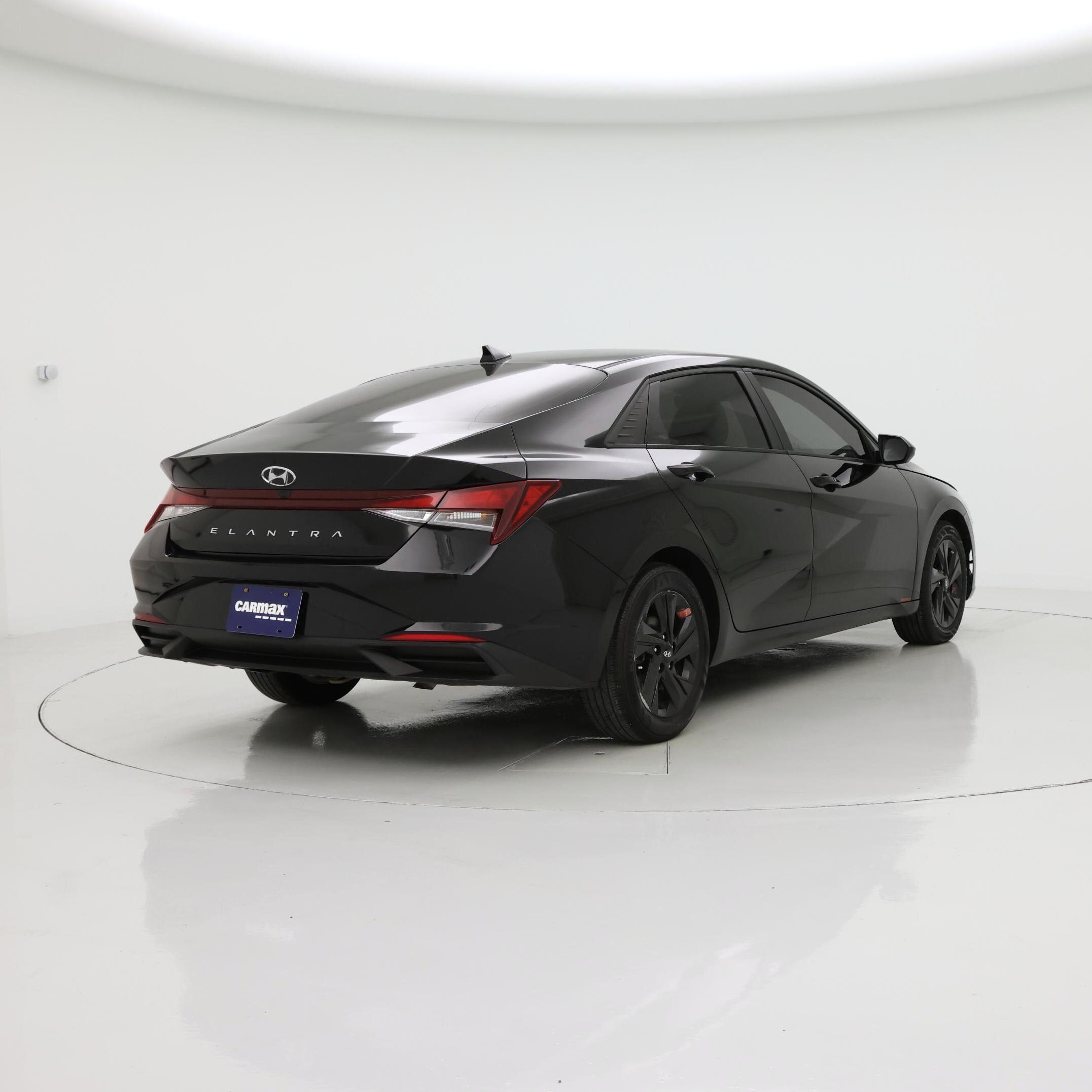 Thumbnail: 2023 Hyundai Elantra - 8