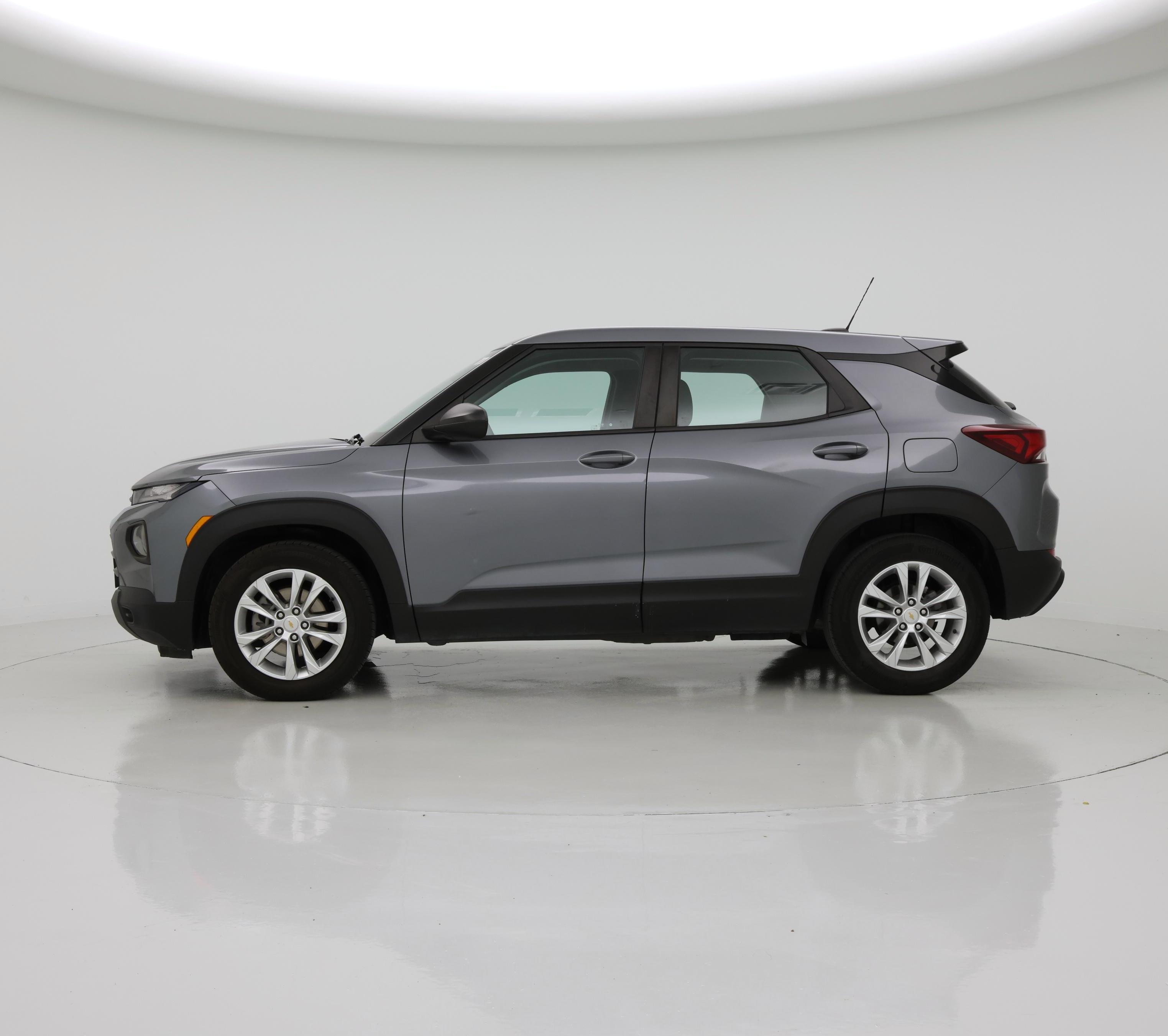 Thumbnail: 2021 Chevrolet TrailBlazer - 3
