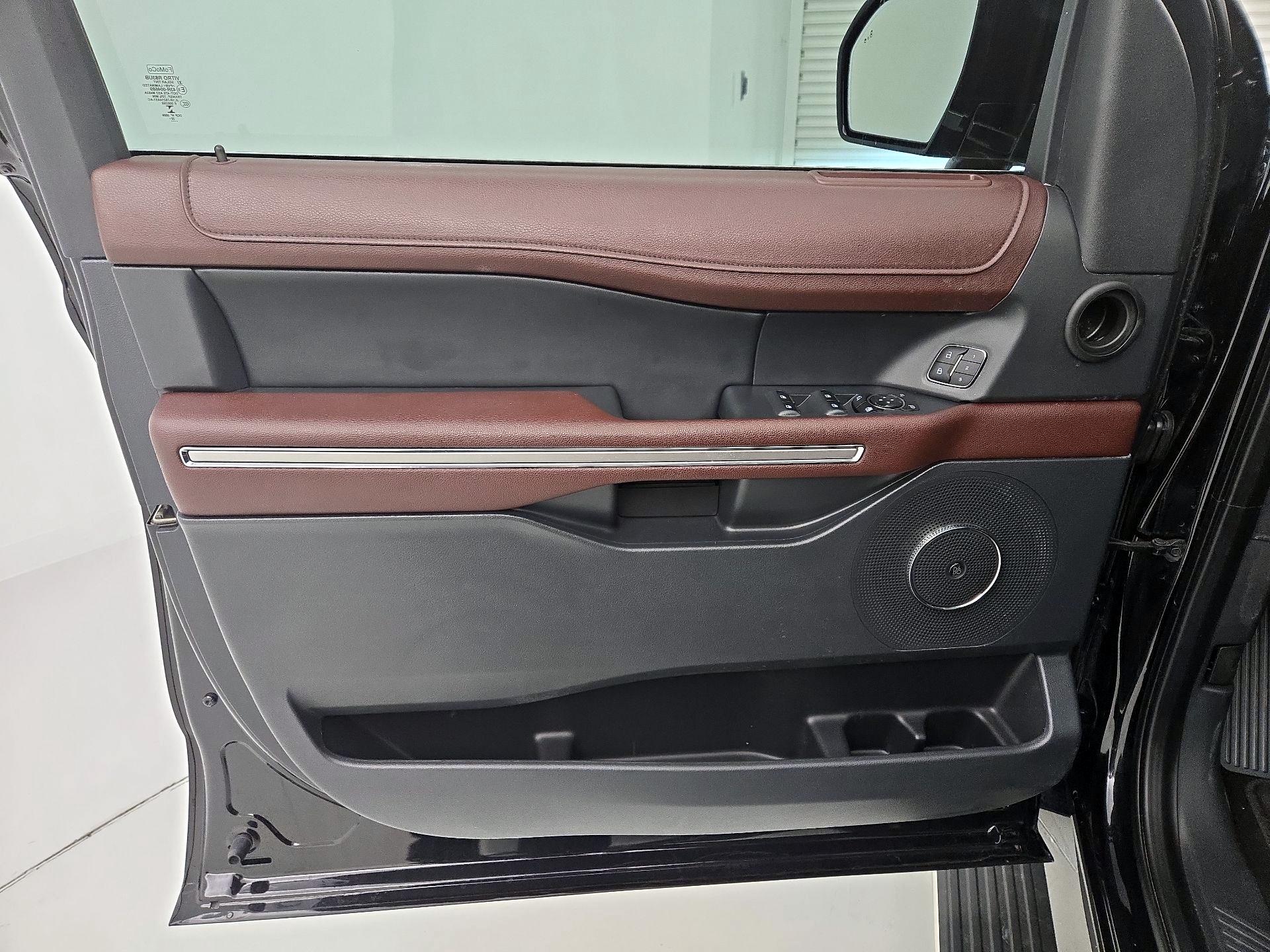 Thumbnail: 2023 Ford Expedition - 12