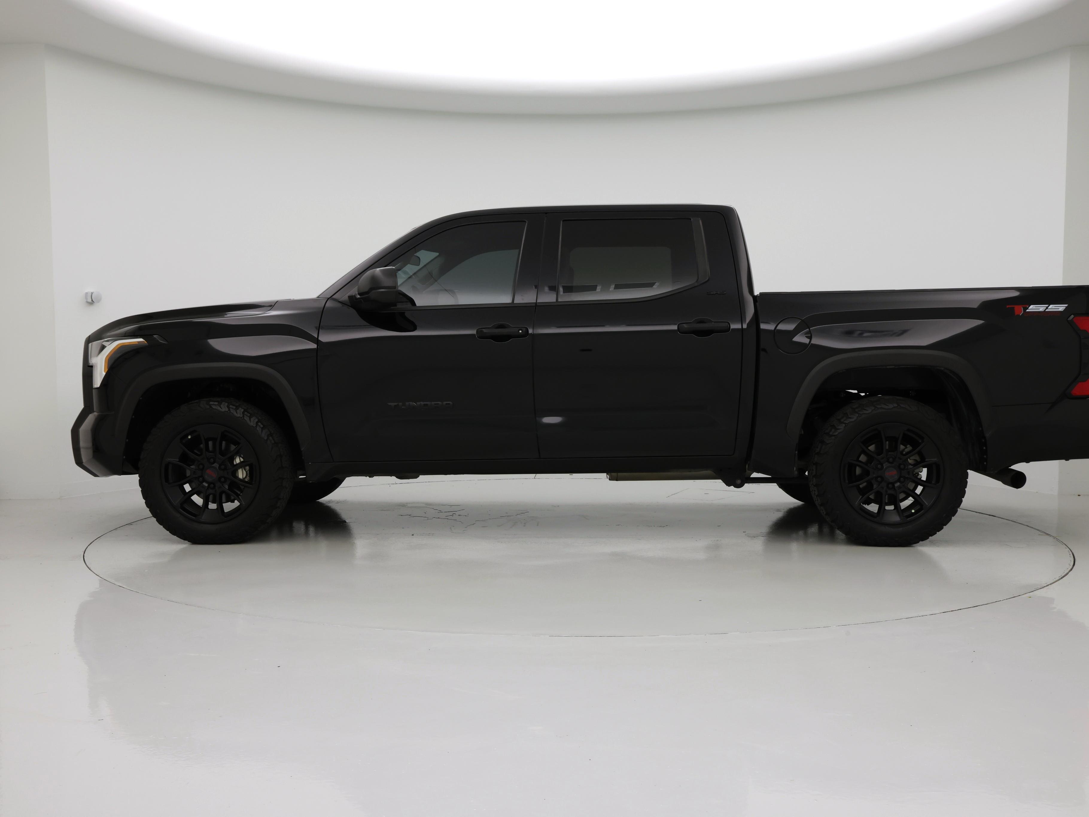 Thumbnail: 2022 Toyota Tundra - 3