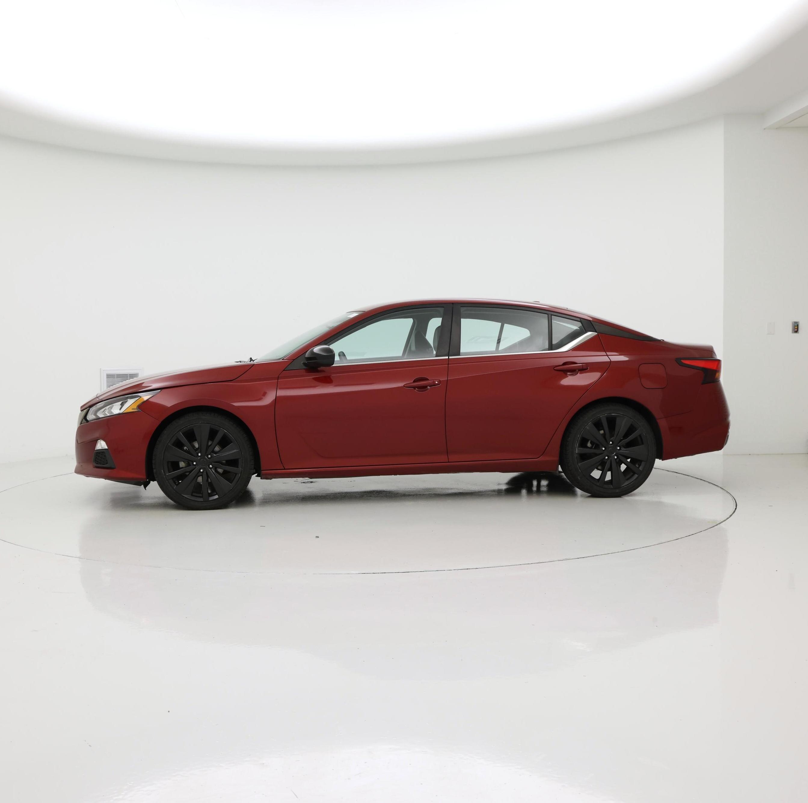 Thumbnail: 2021 Nissan Altima - 3