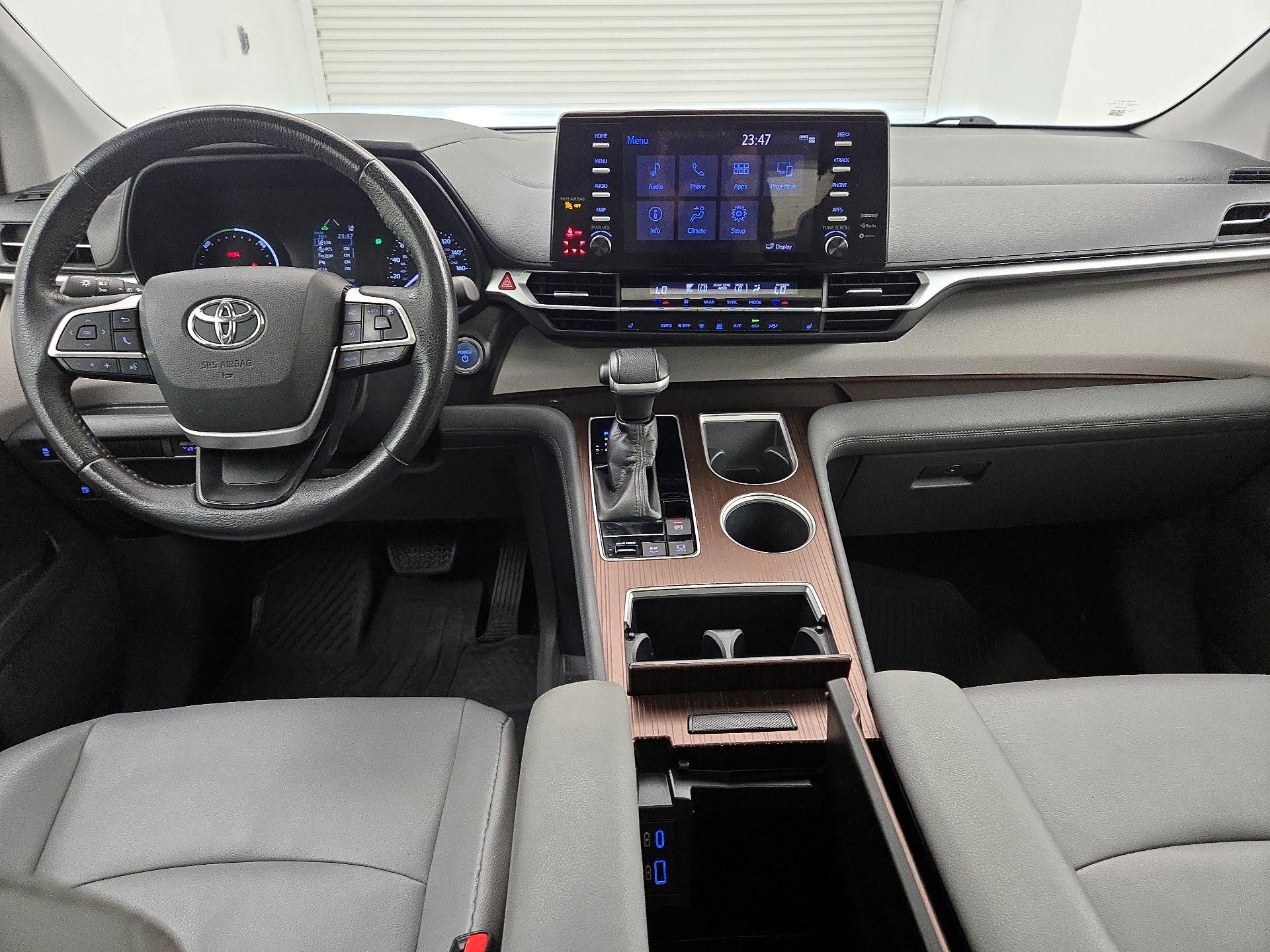 Thumbnail: 2021 Toyota Sienna - 9