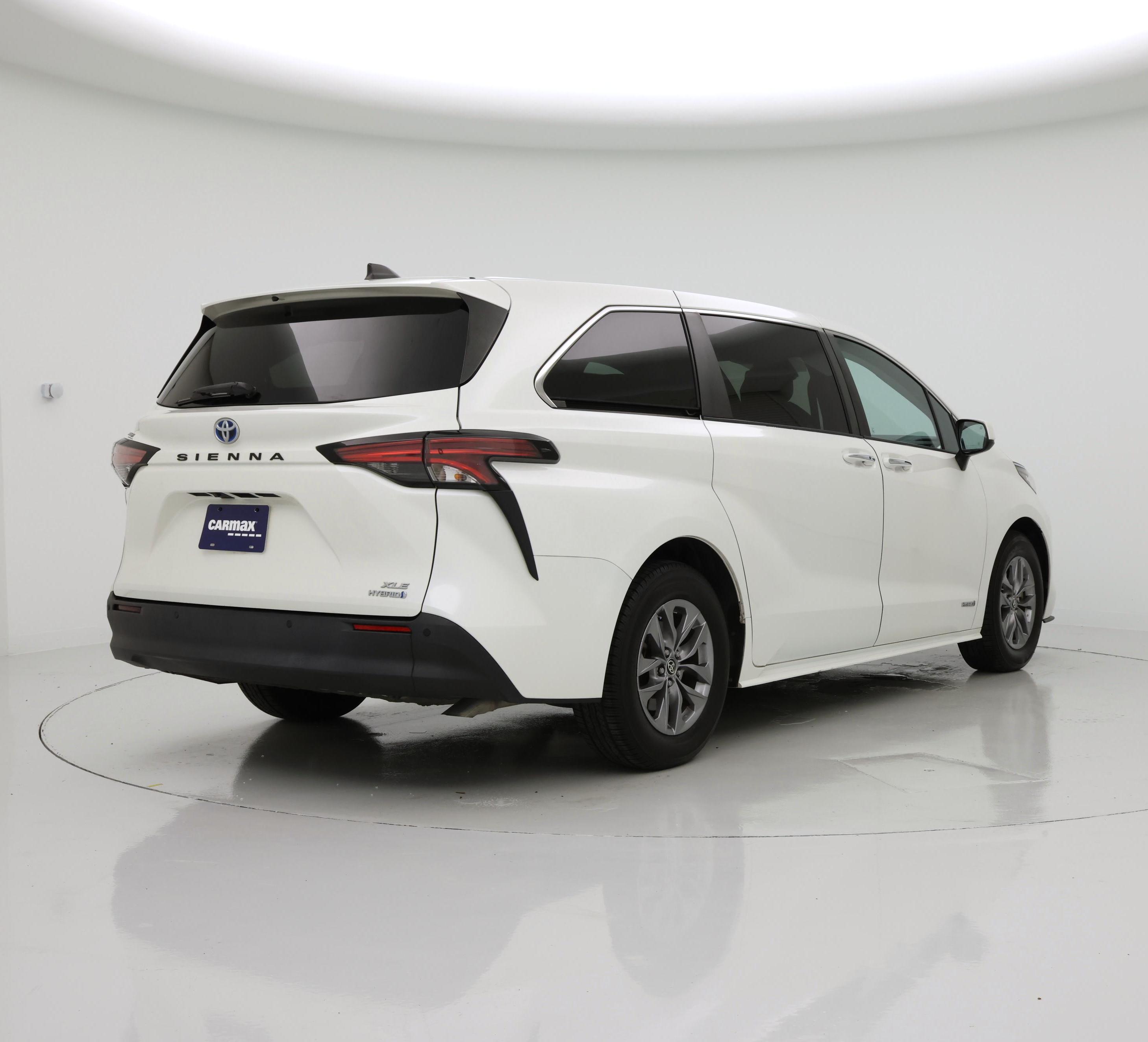 Thumbnail: 2021 Toyota Sienna - 8