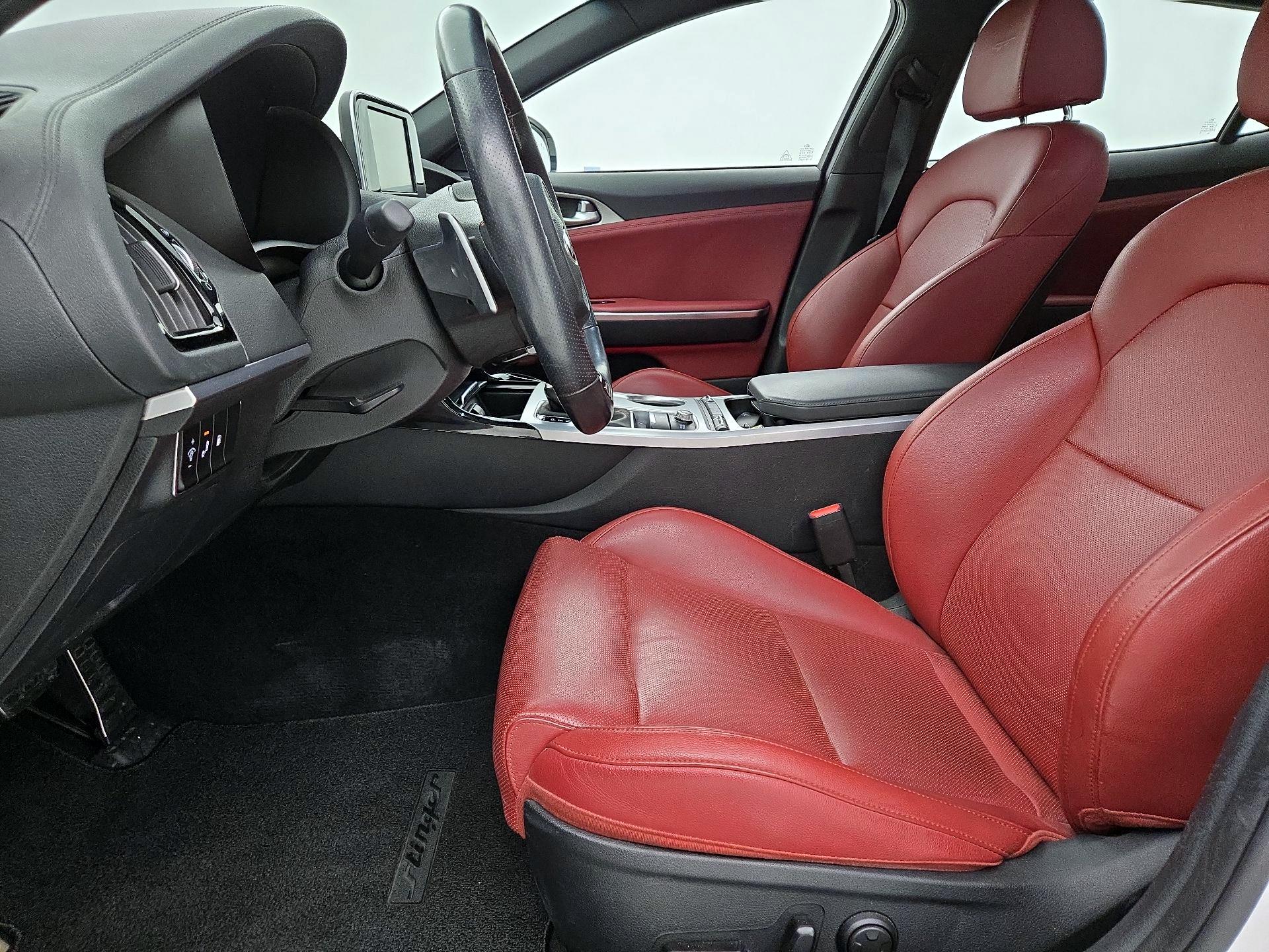 Thumbnail: 2019 Kia Stinger - 11