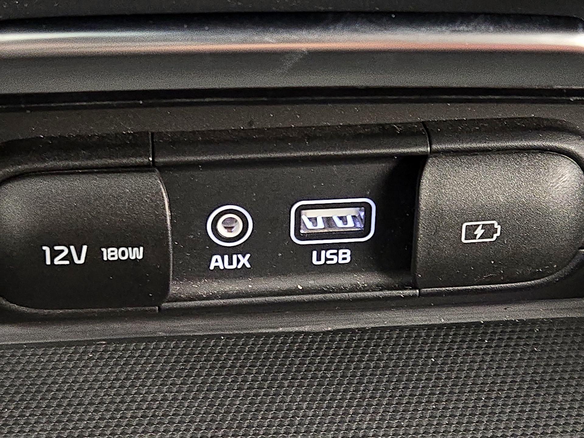 Thumbnail: 2019 Kia Stinger - 18
