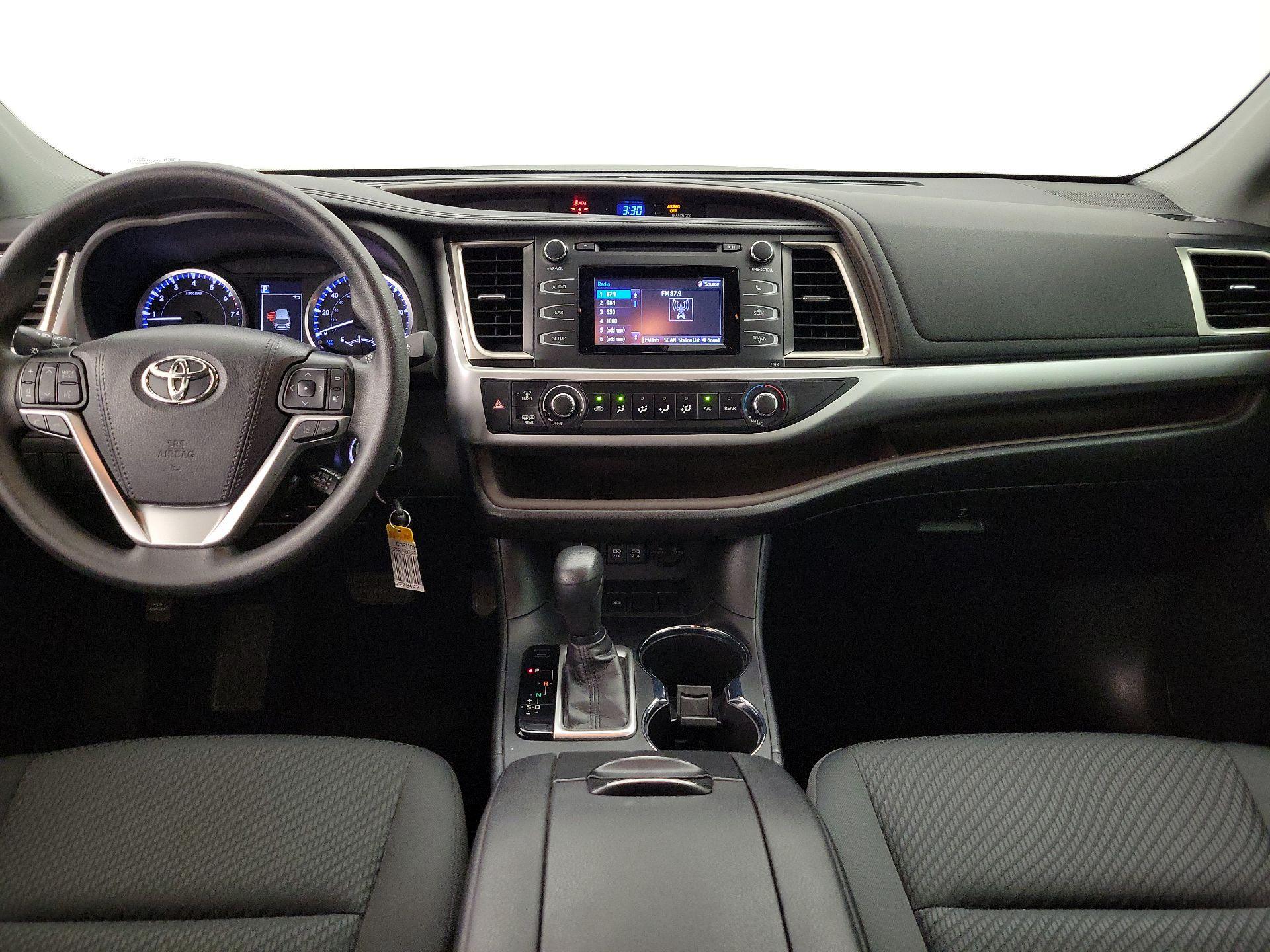 Thumbnail: 2019 Toyota Highlander - 9