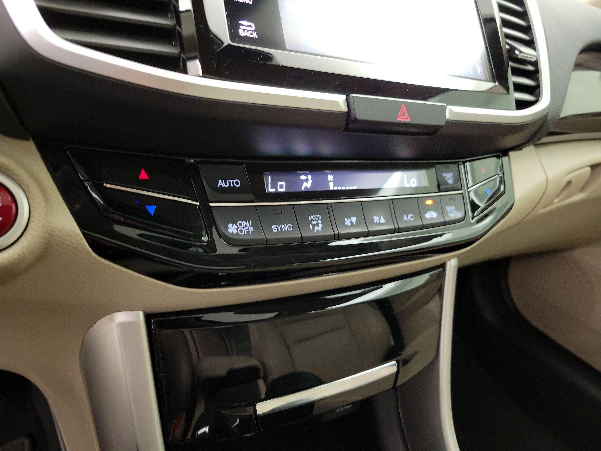Thumbnail: 2017 Honda Accord - 16