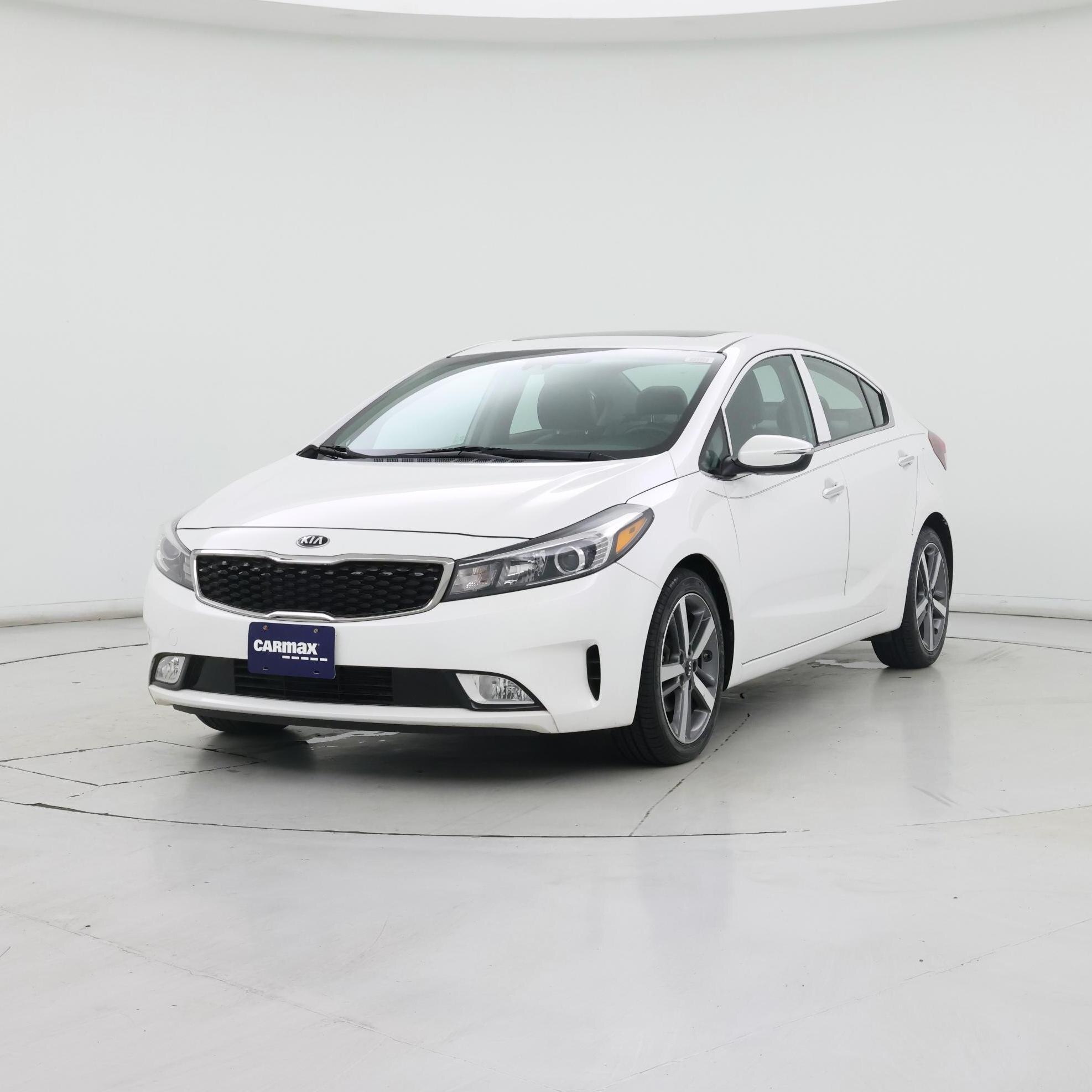 Thumbnail: 2017 Kia Forte - 4