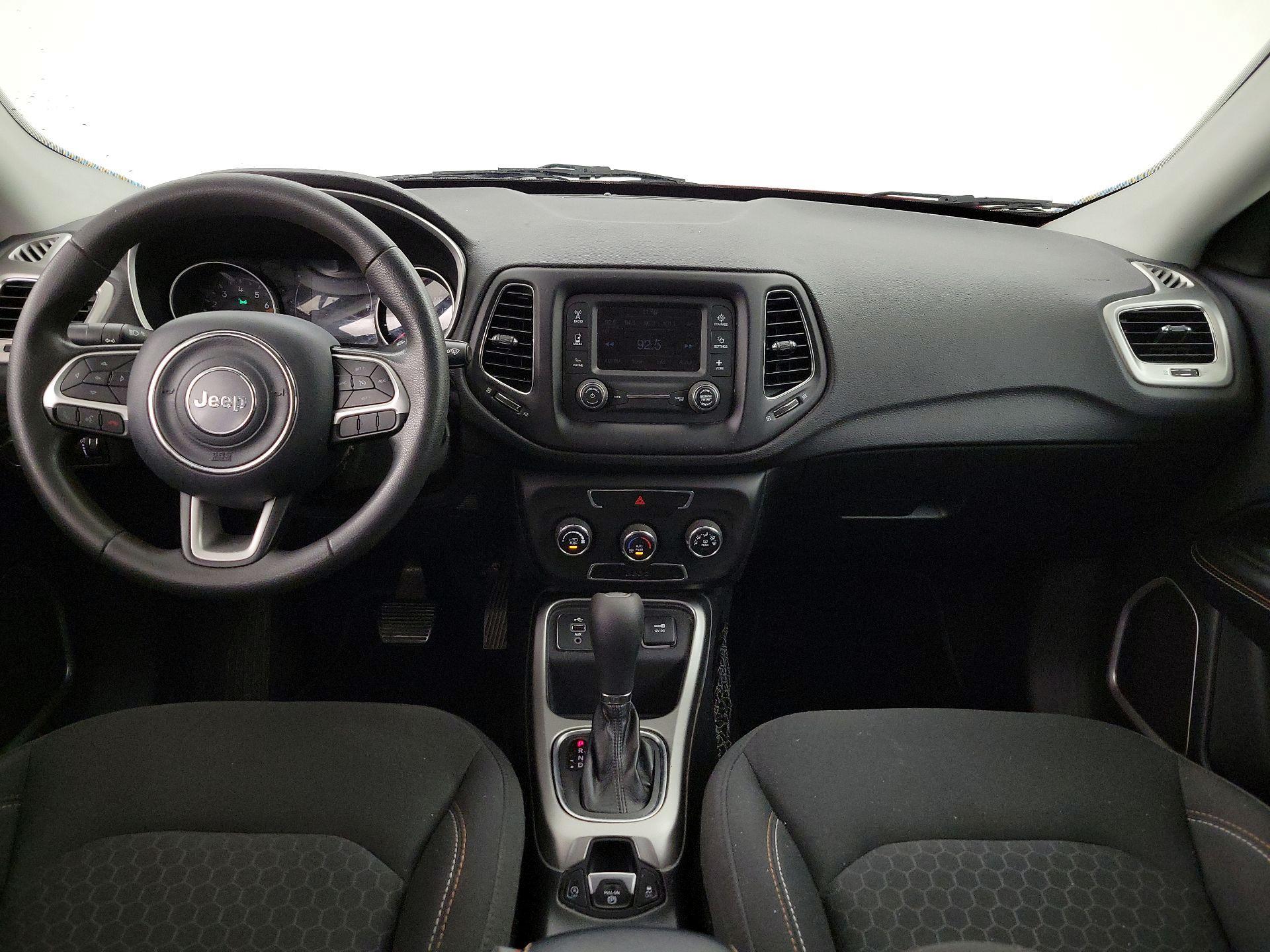 Thumbnail: 2018 Jeep Compass - 9