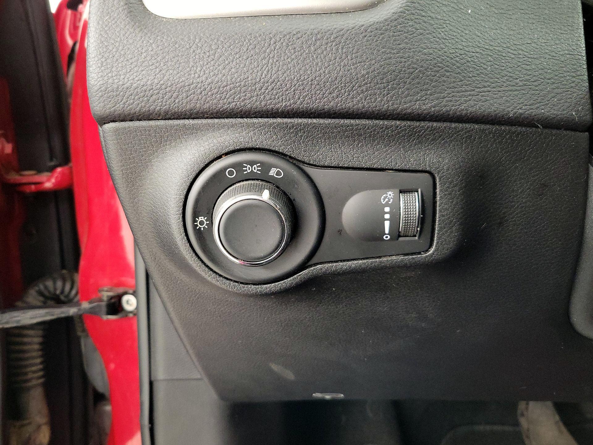 Thumbnail: 2018 Jeep Compass - 13