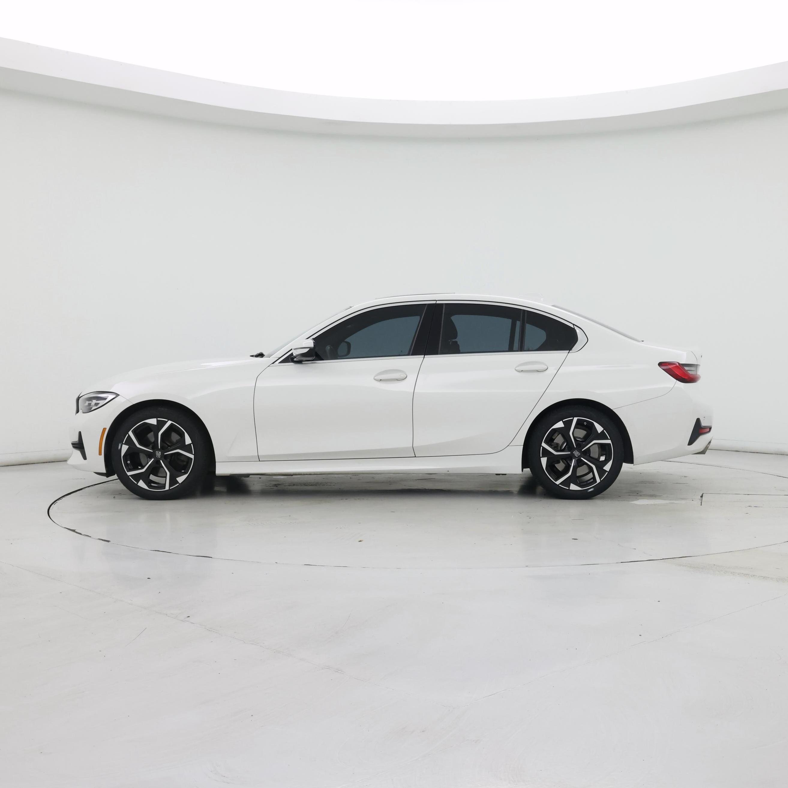 Thumbnail: 2020 BMW 3 Series - 3