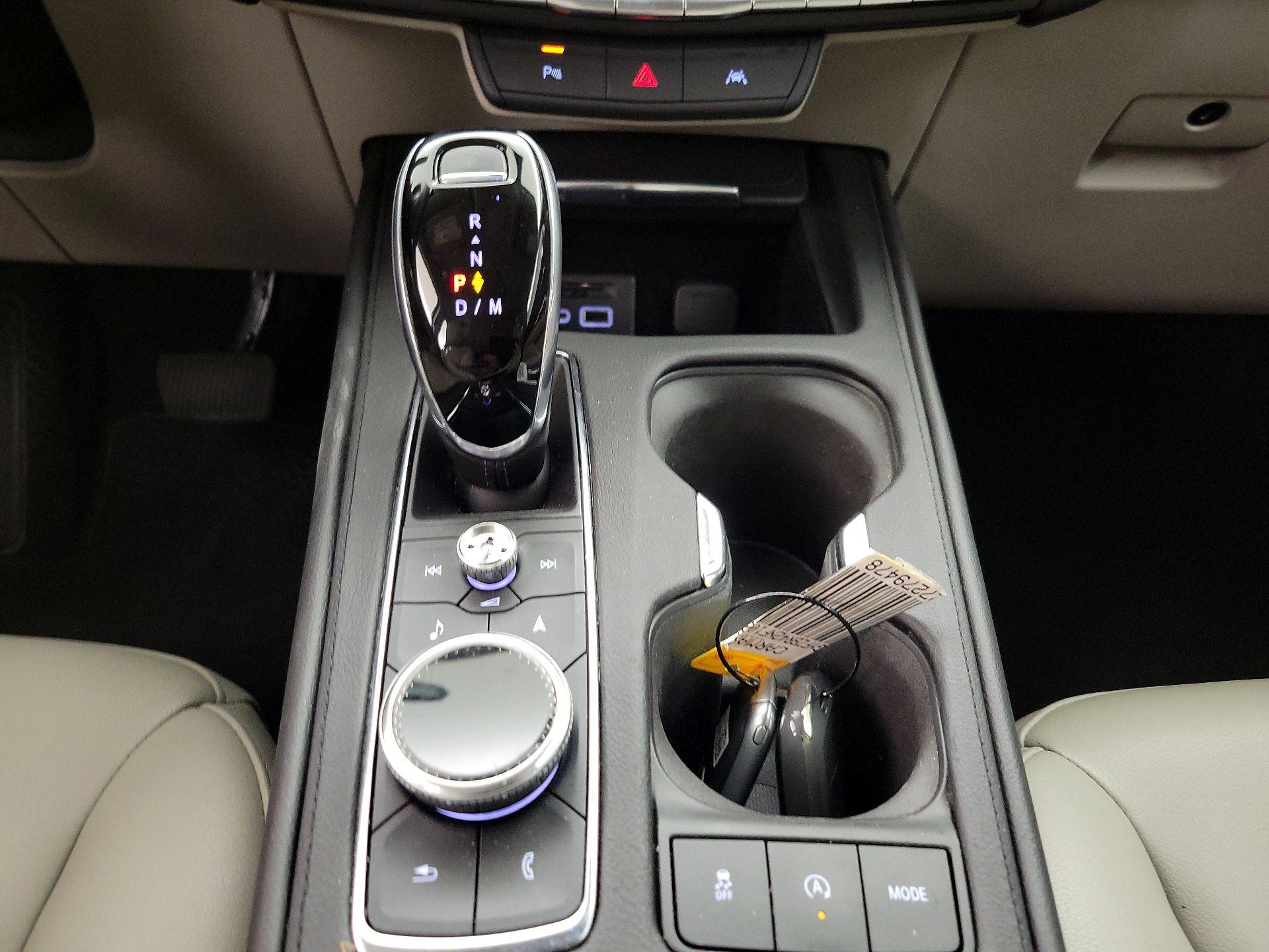 Thumbnail: 2022 Cadillac XT4 - 18