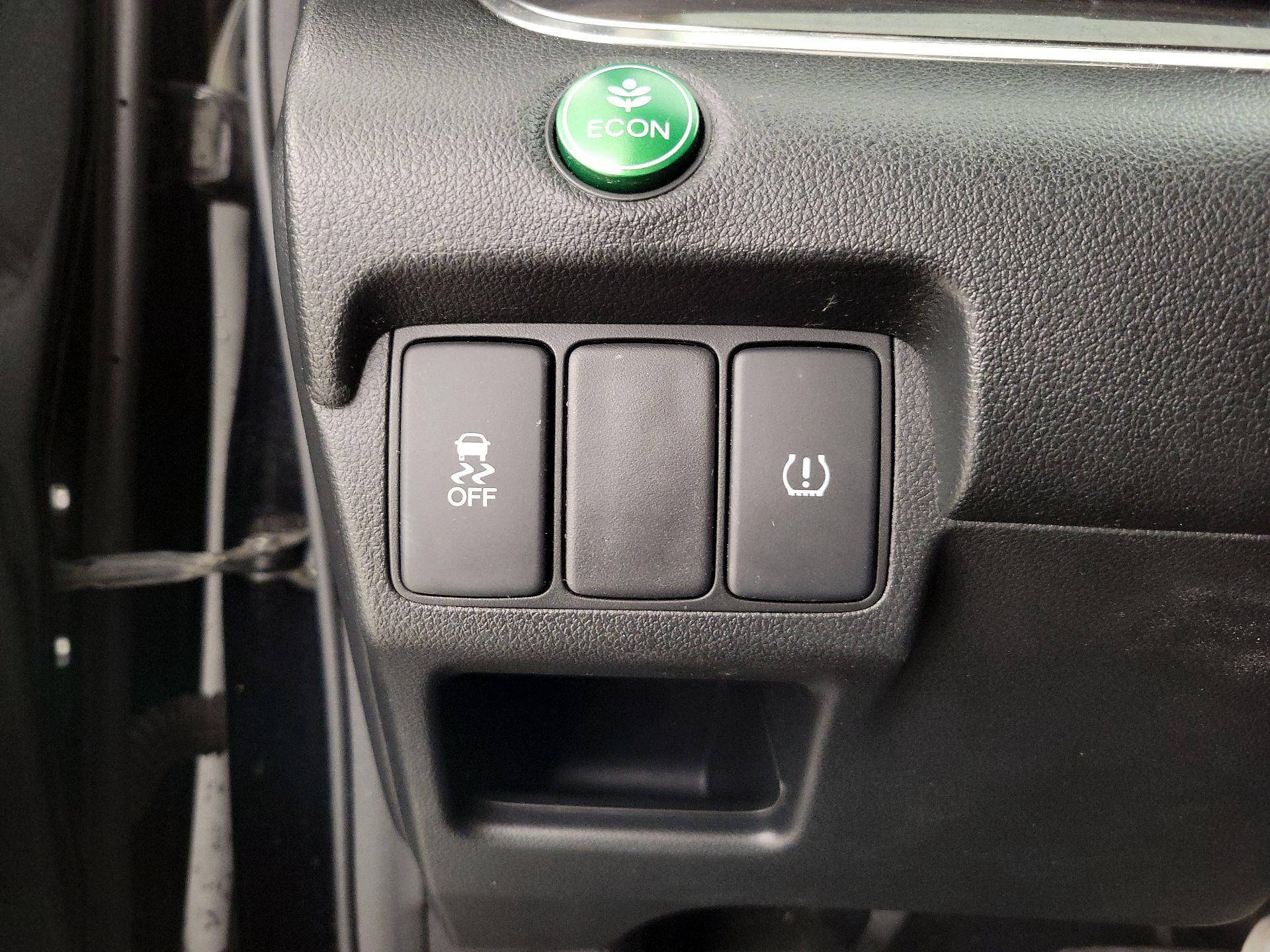 Thumbnail: 2016 Honda CR-V - 13