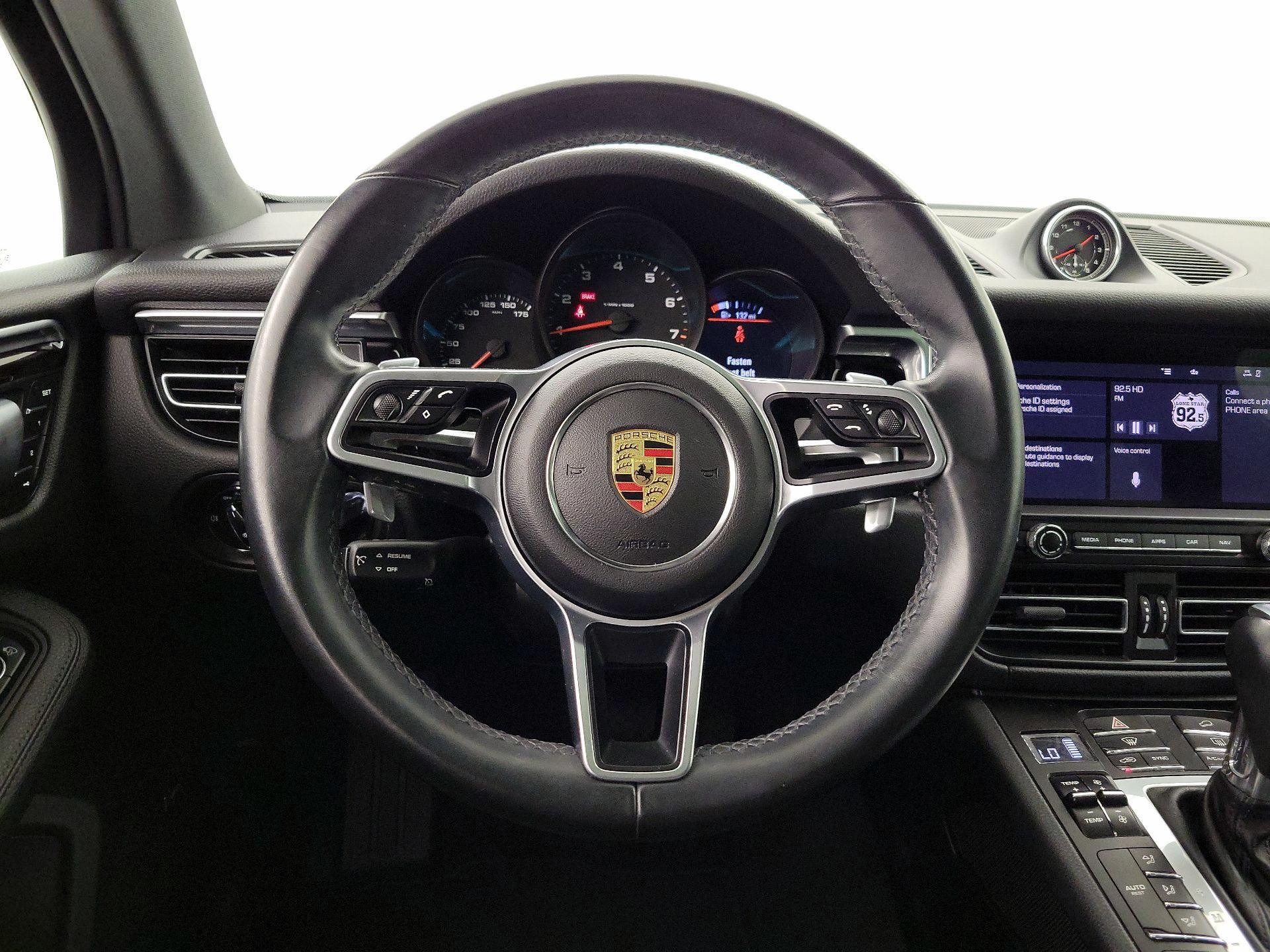 Thumbnail: 2021 Porsche Macan - 10
