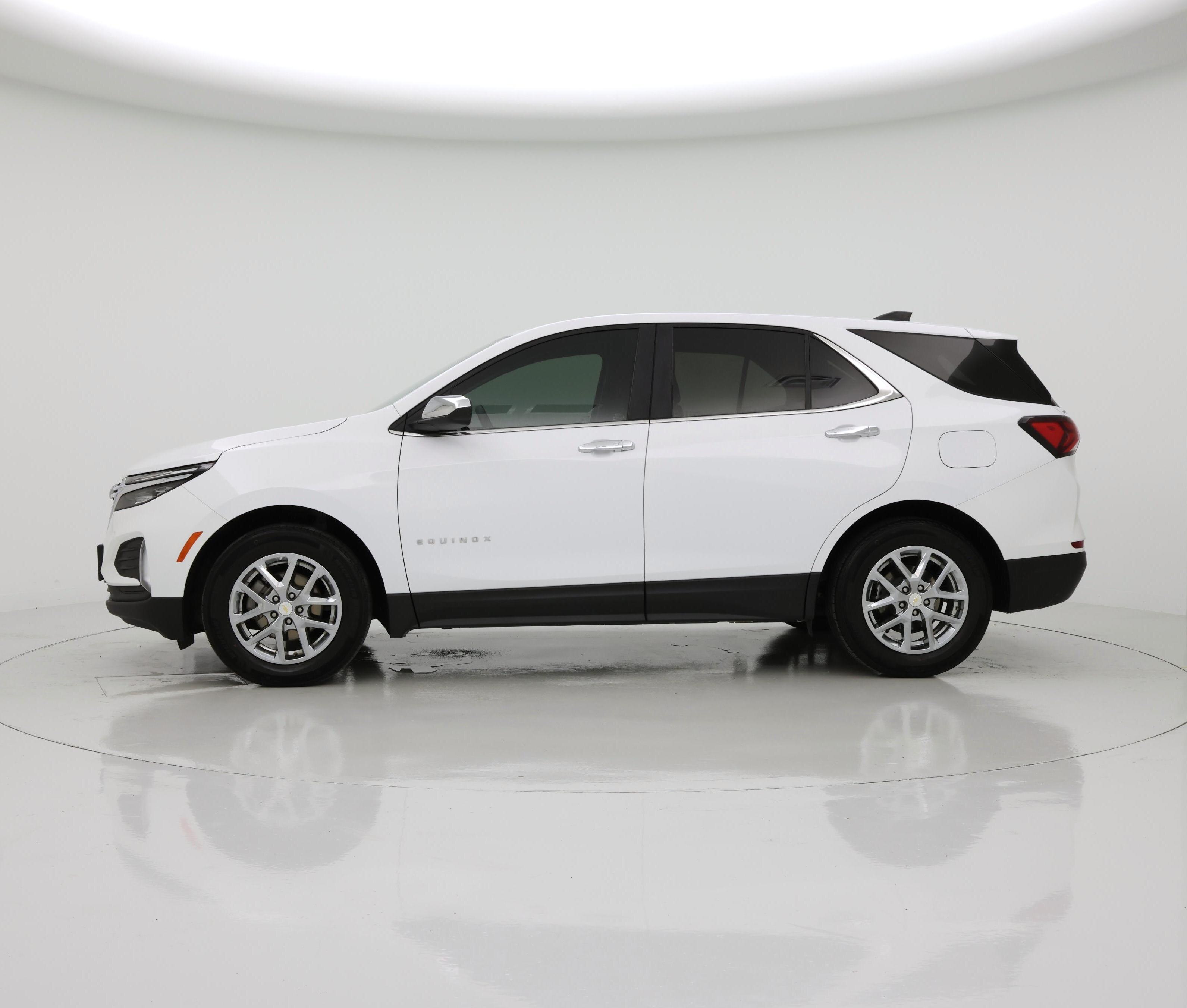 Thumbnail: 2022 Chevrolet Equinox - 3