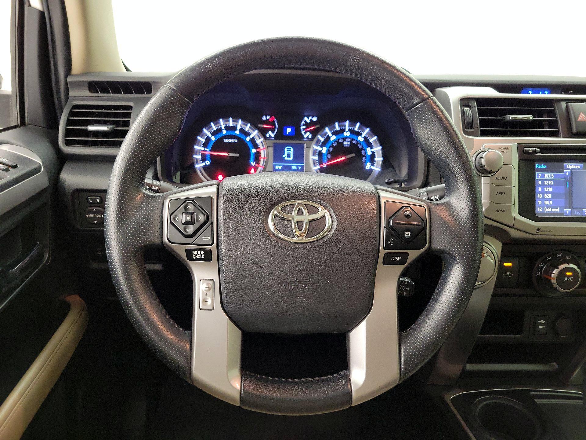 Thumbnail: 2015 Toyota 4Runner - 10