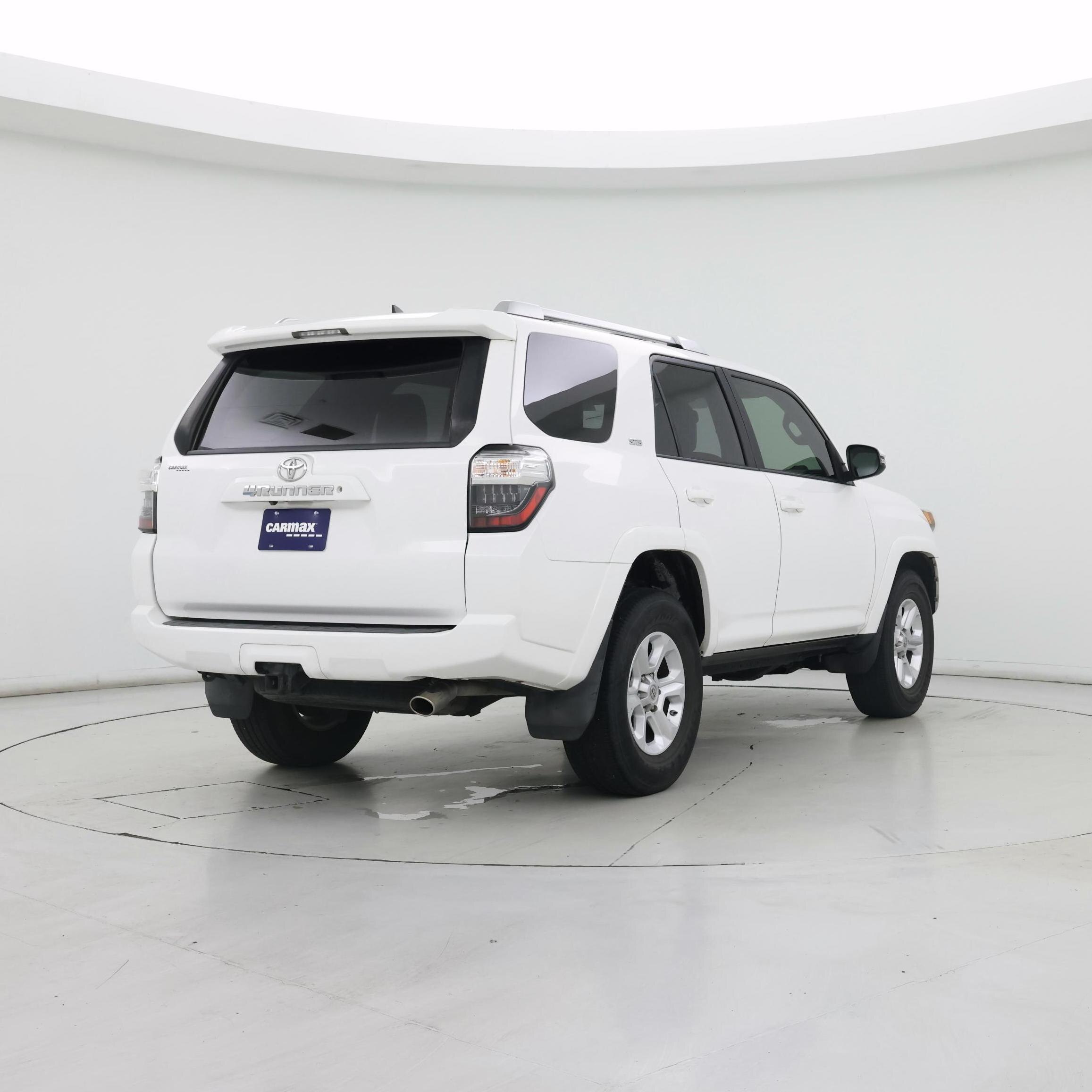 Thumbnail: 2015 Toyota 4Runner - 8