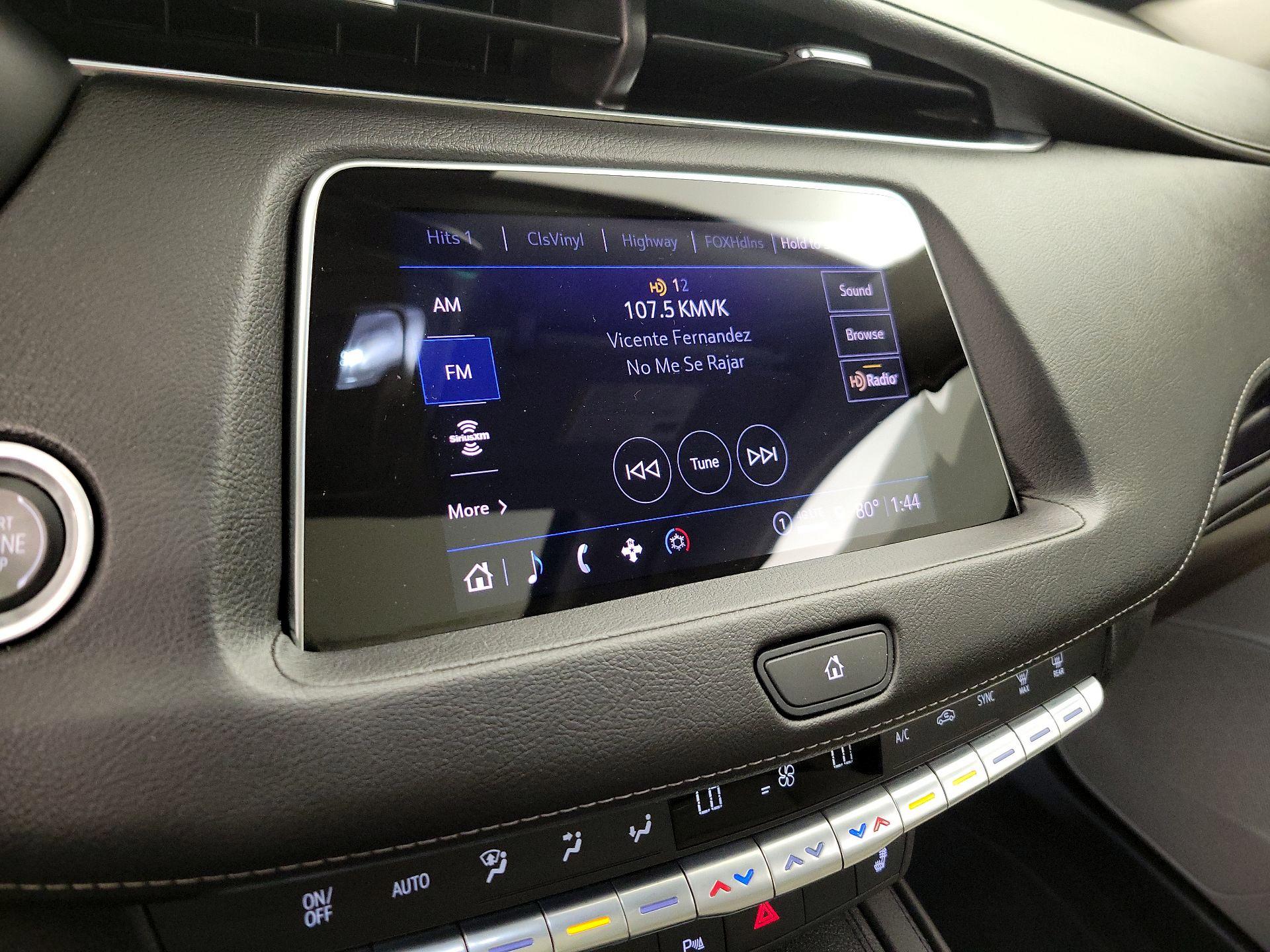 Thumbnail: 2023 Cadillac XT4 - 15
