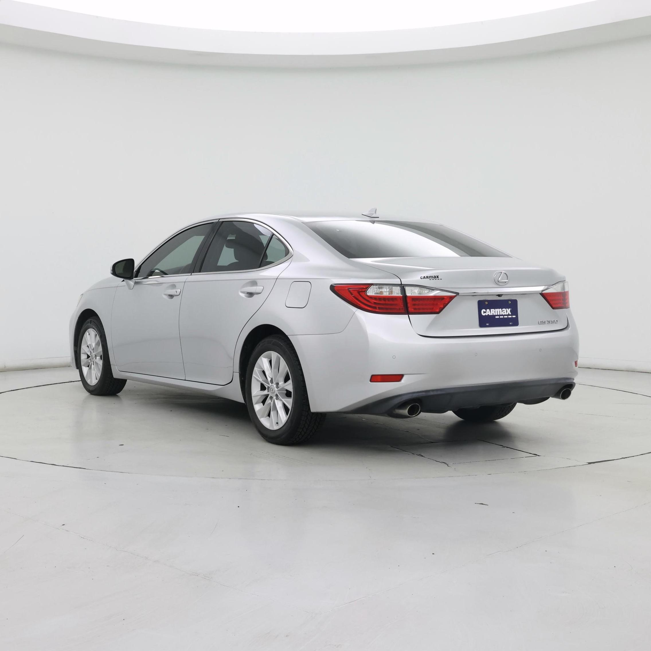Thumbnail: 2013 Lexus ES - 2