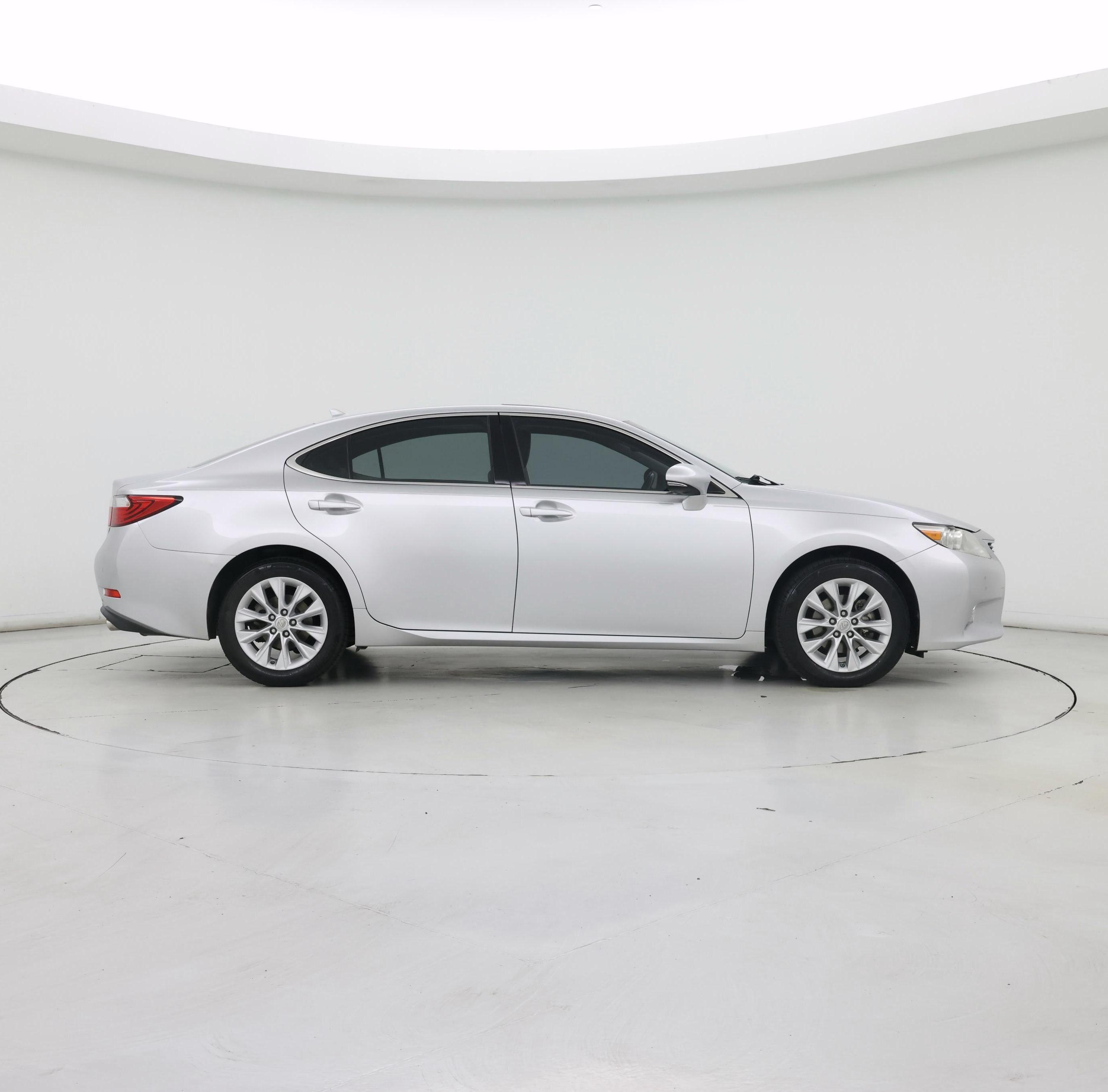 Thumbnail: 2013 Lexus ES - 7