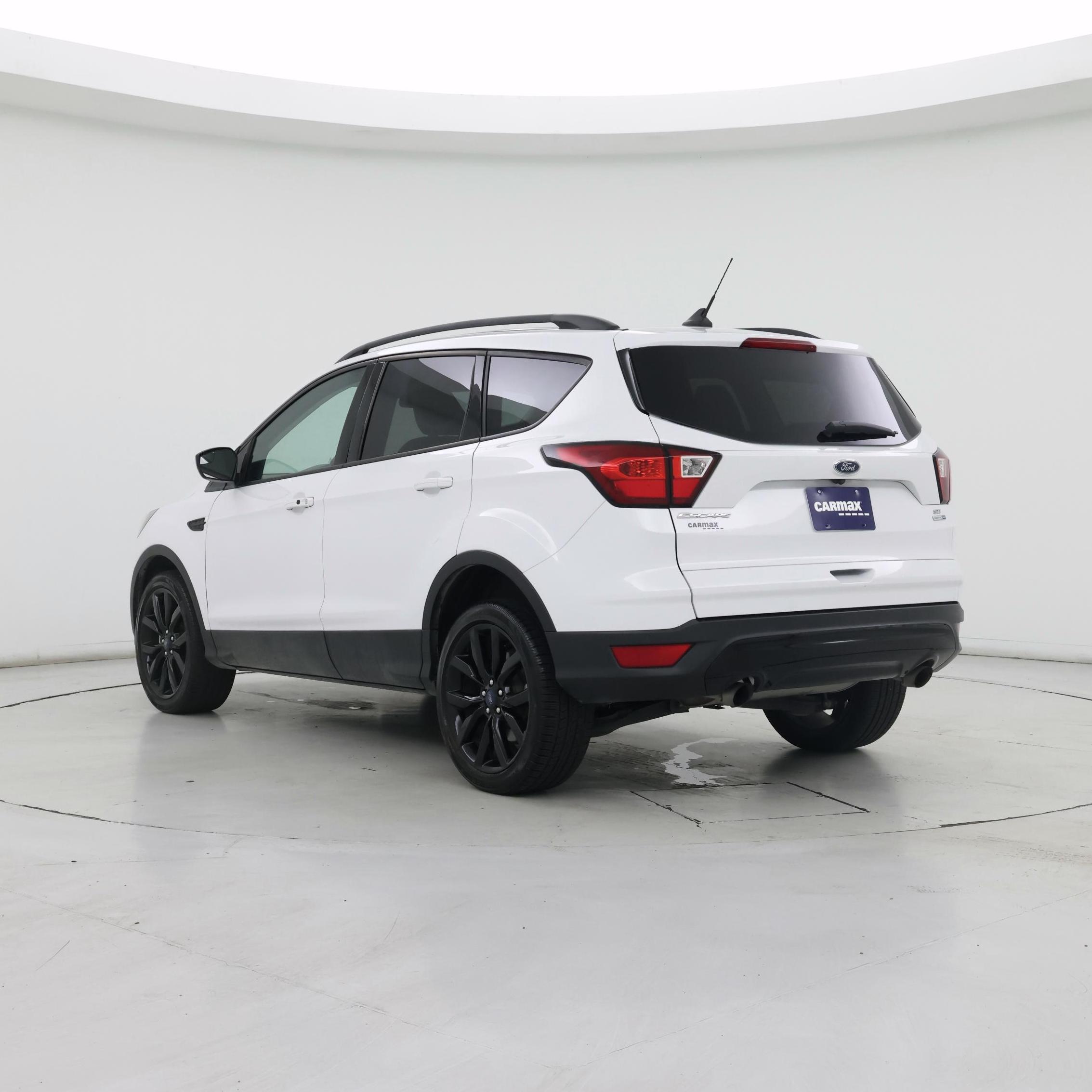Thumbnail: 2019 Ford Escape - 2