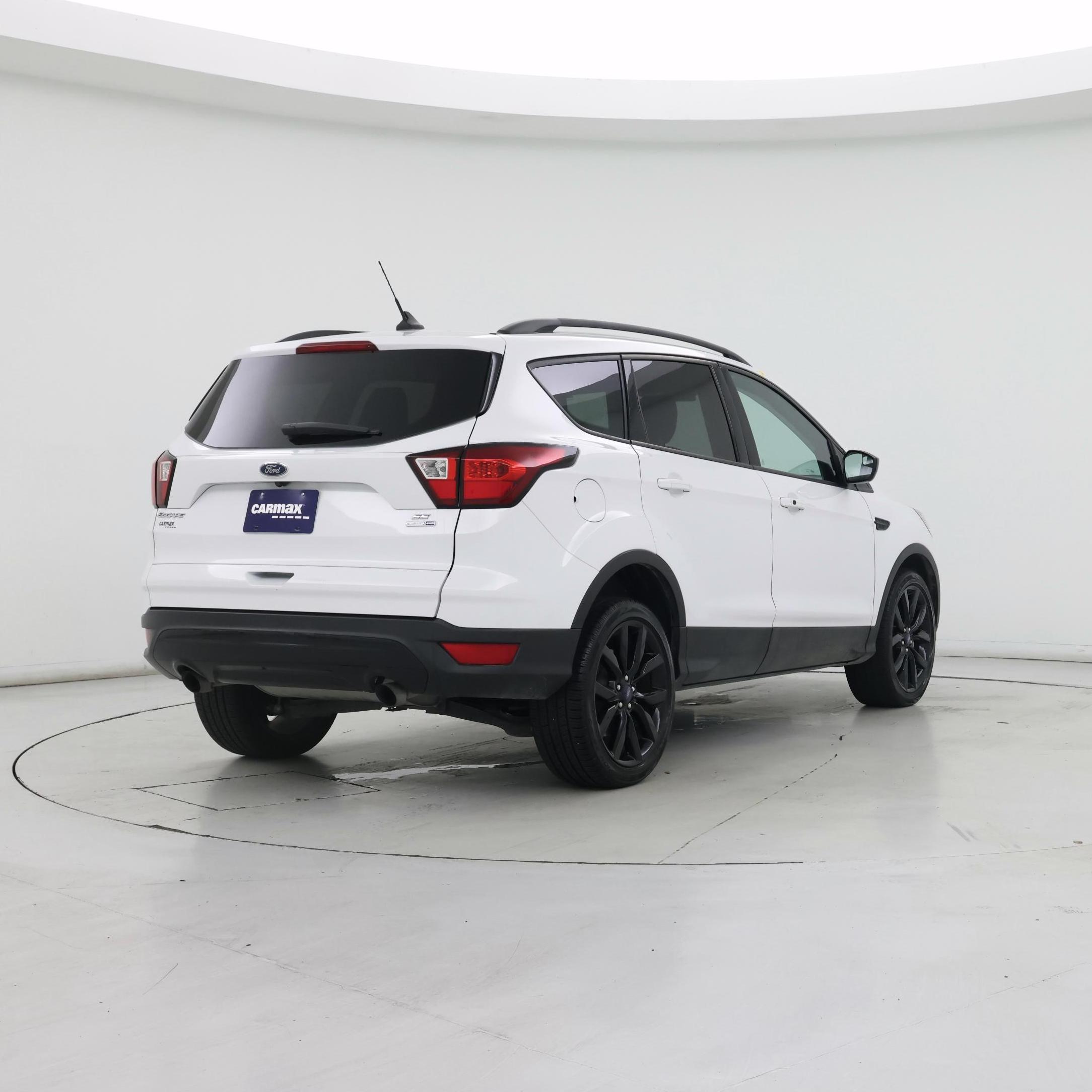 Thumbnail: 2019 Ford Escape - 8