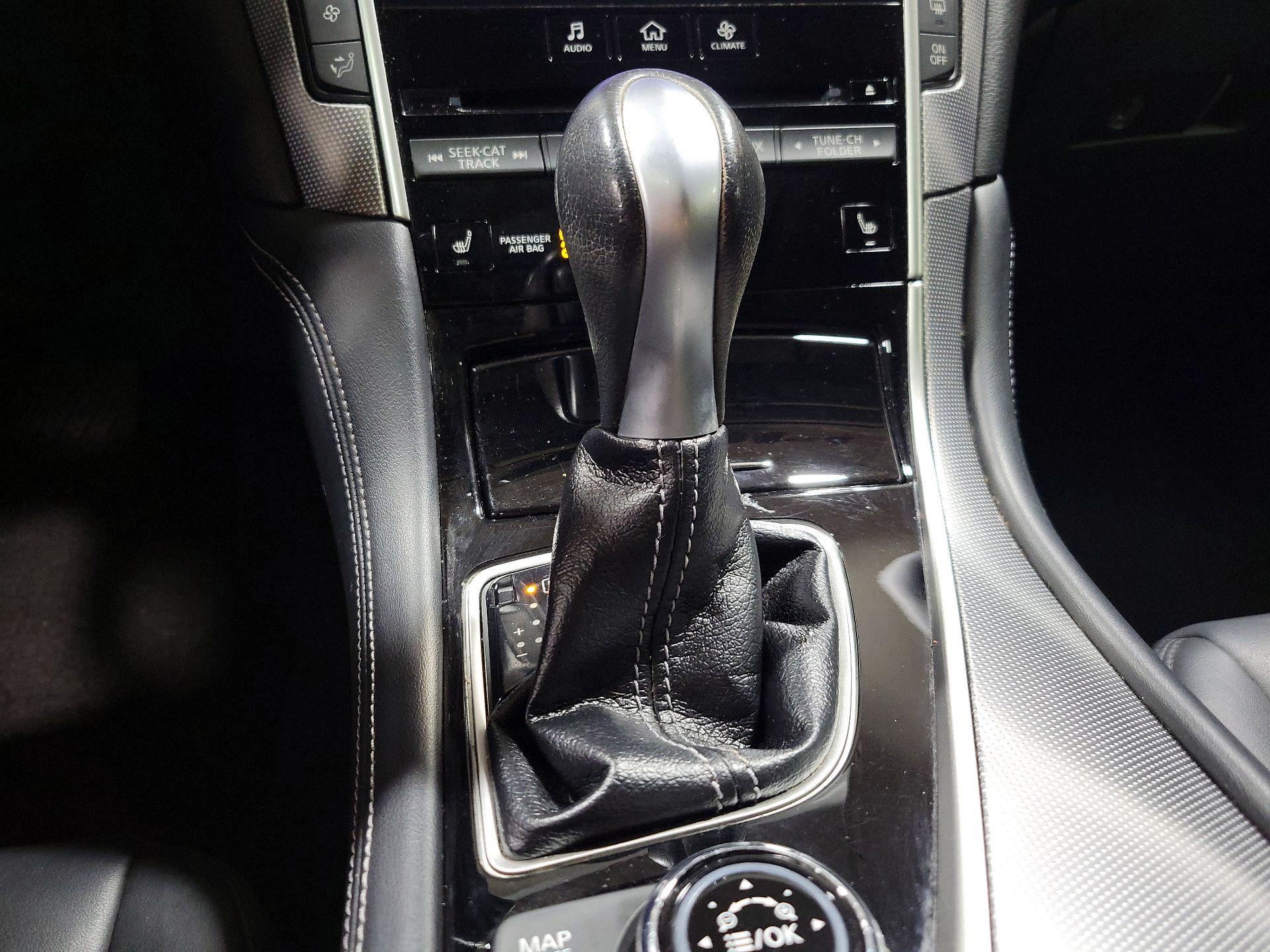 Thumbnail: 2015 INFINITI Q50 - 17
