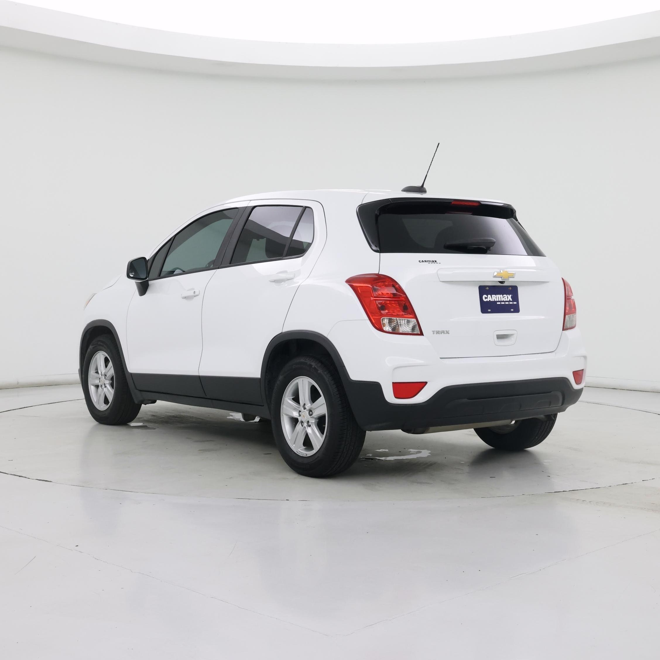 Thumbnail: 2020 Chevrolet Trax - 2