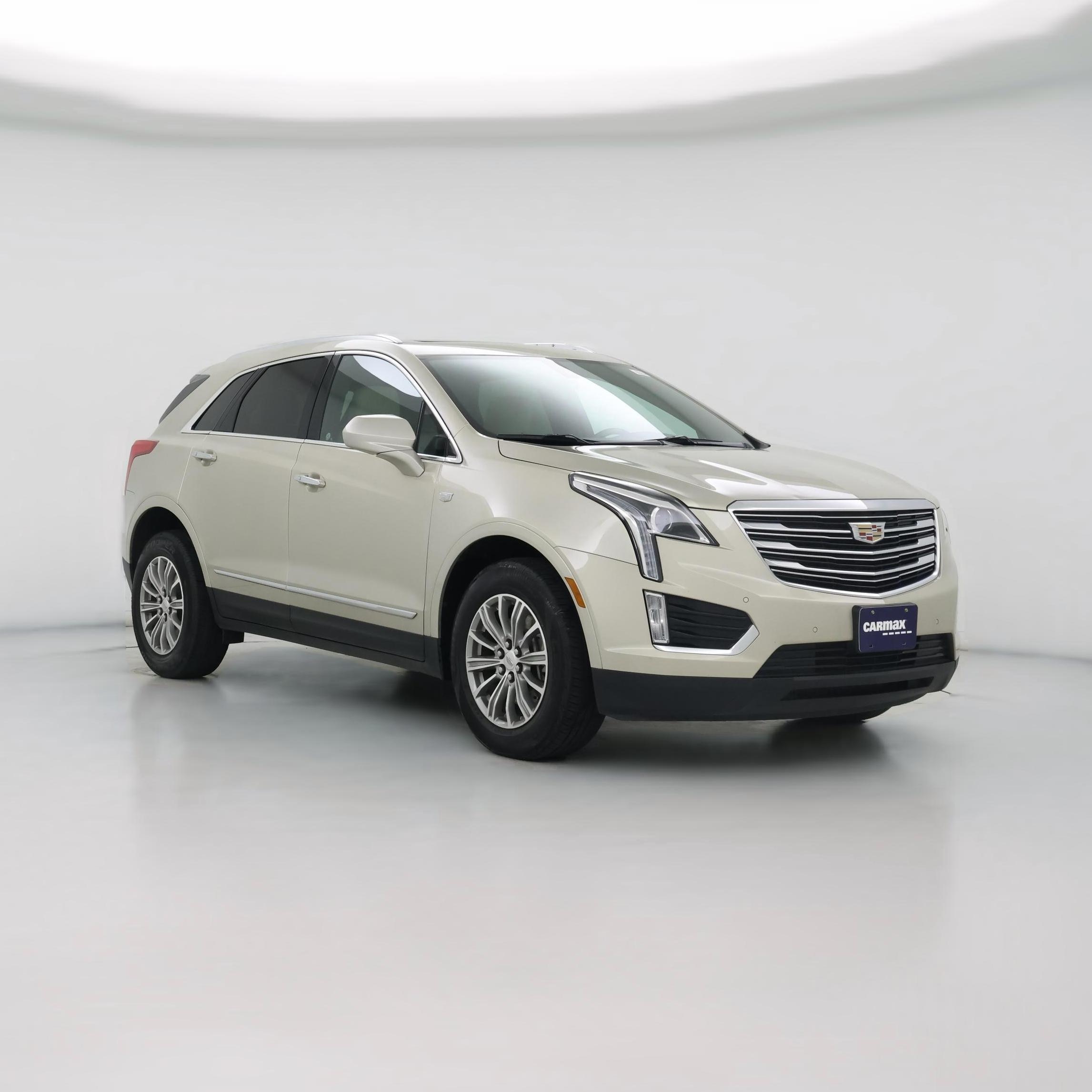 Thumbnail: 2017 Cadillac XT5 - 1
