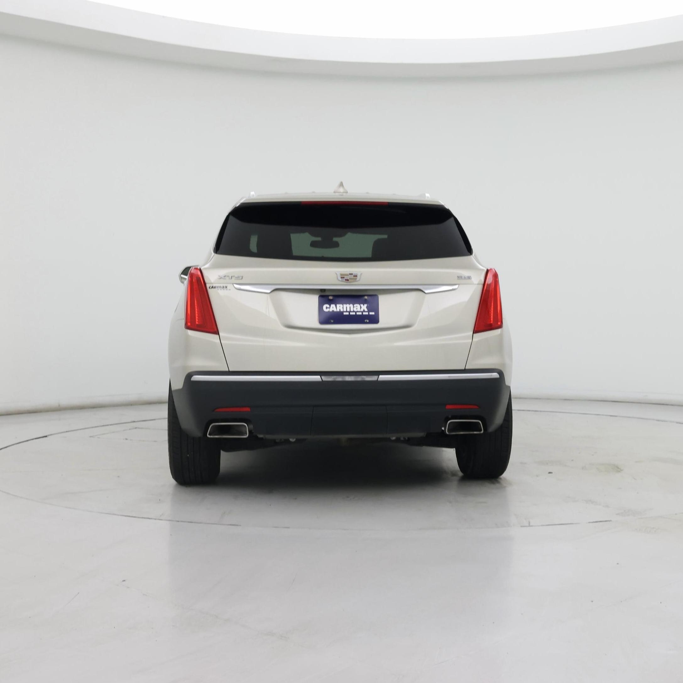Thumbnail: 2017 Cadillac XT5 - 6