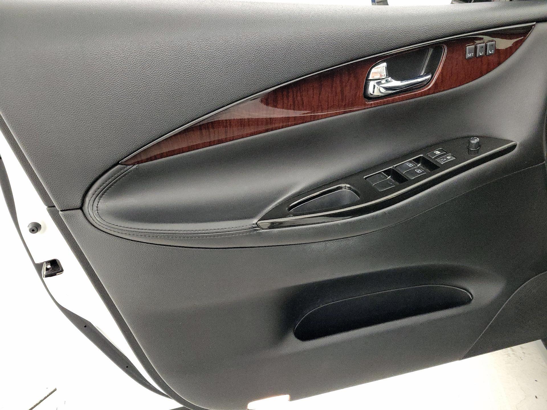 Thumbnail: 2016 INFINITI QX50 - 12