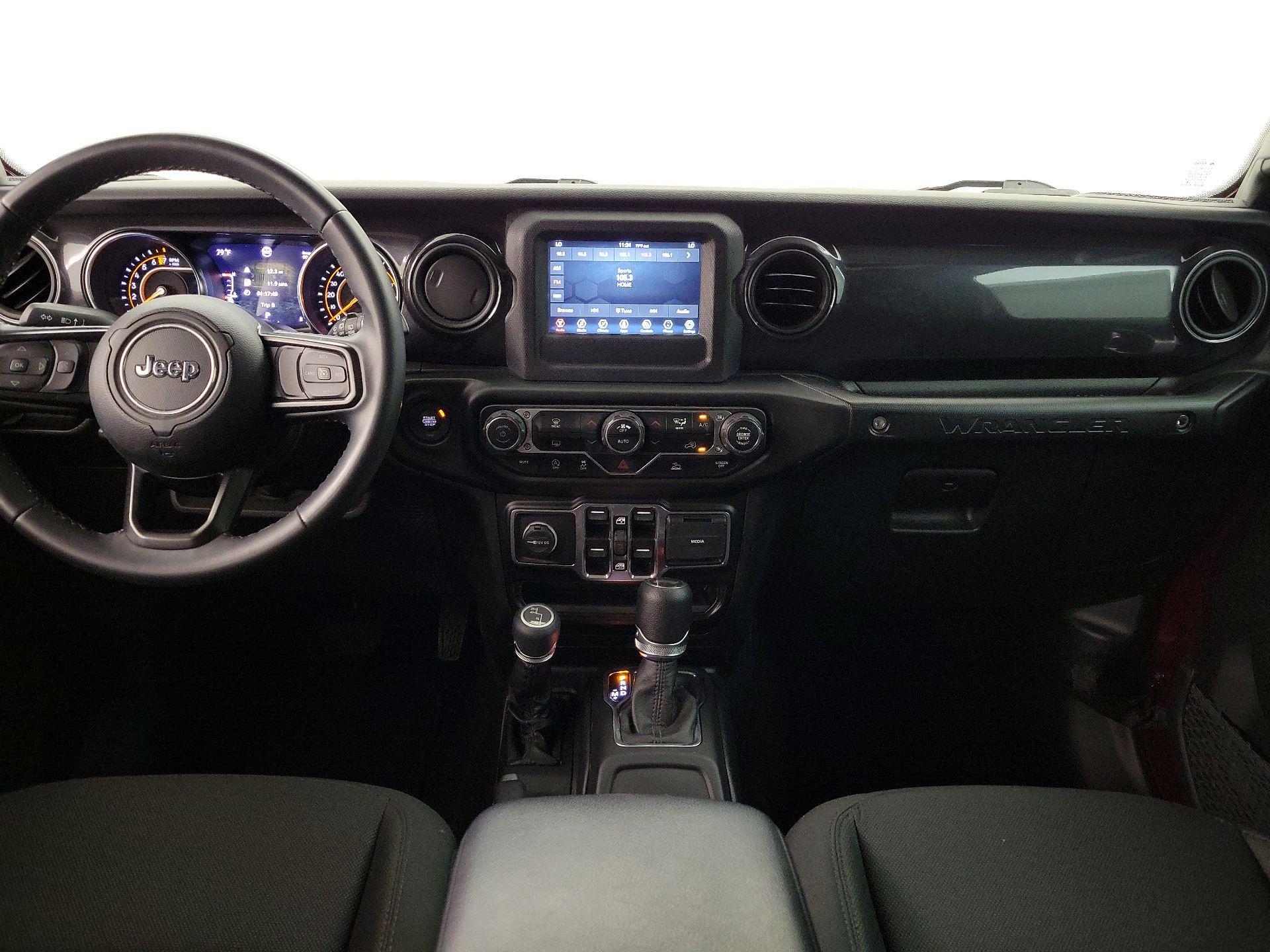 Thumbnail: 2022 Jeep Wrangler - 9