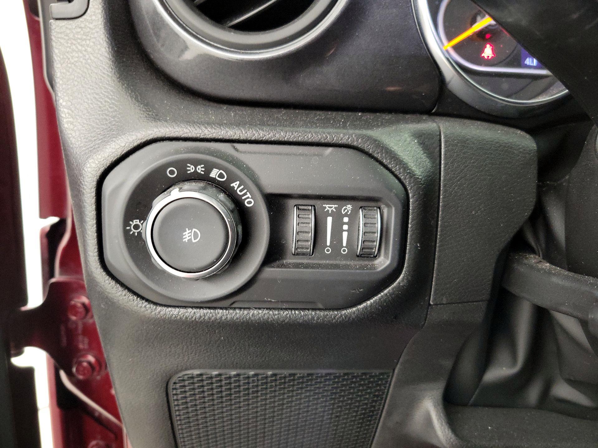 Thumbnail: 2022 Jeep Wrangler - 13