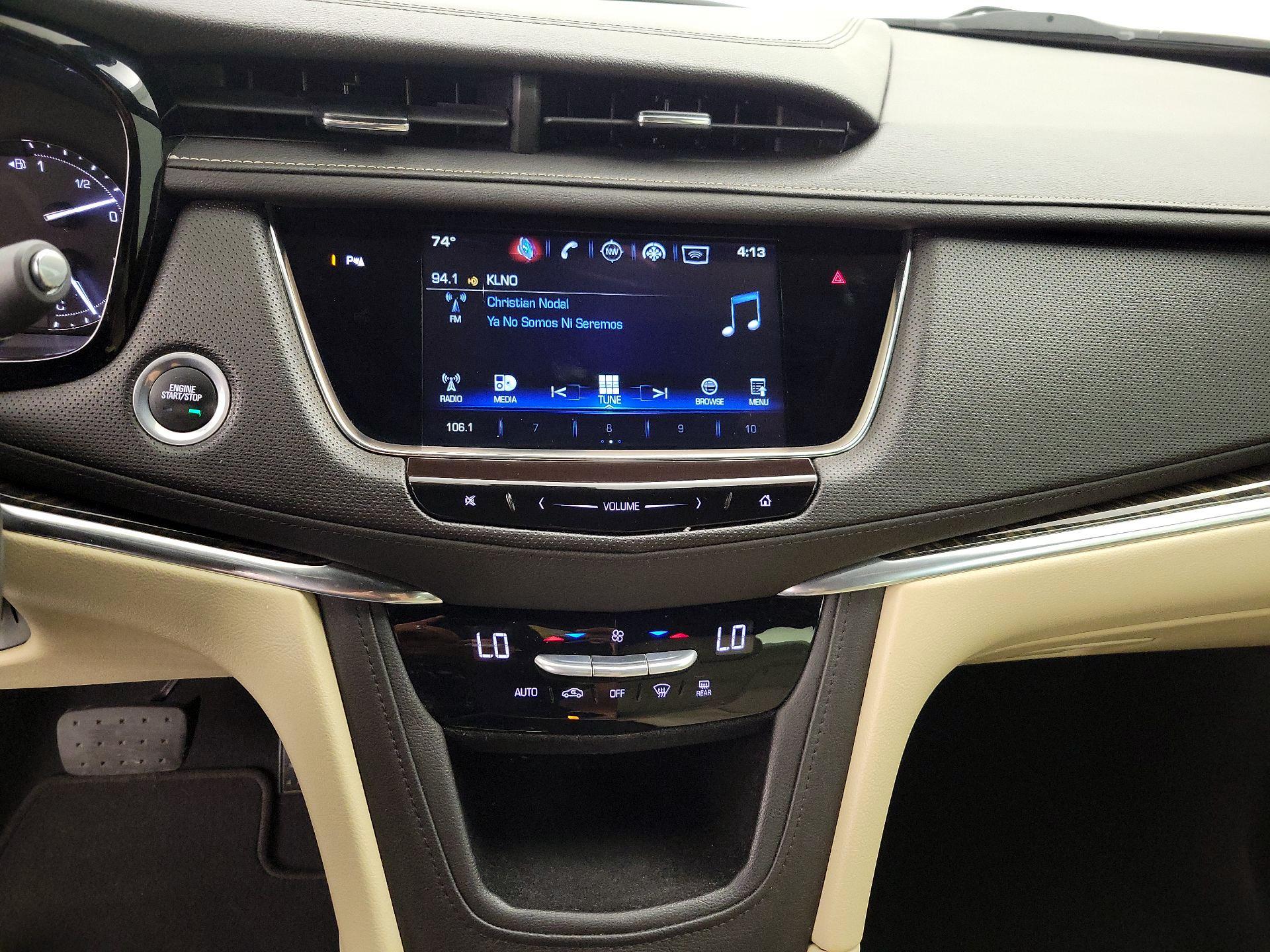 Thumbnail: 2017 Cadillac XT5 - 15