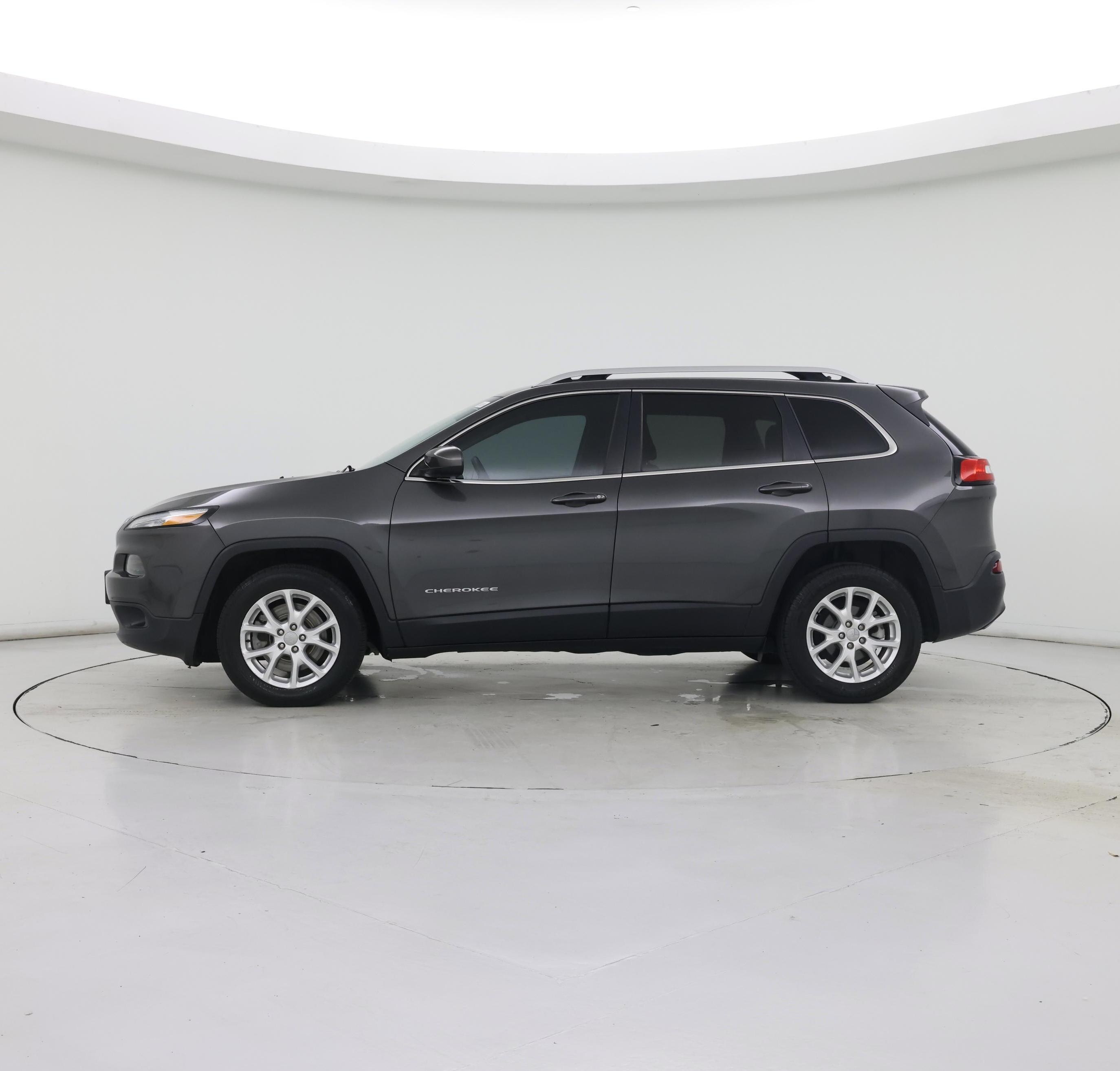 Thumbnail: 2017 Jeep Cherokee - 3