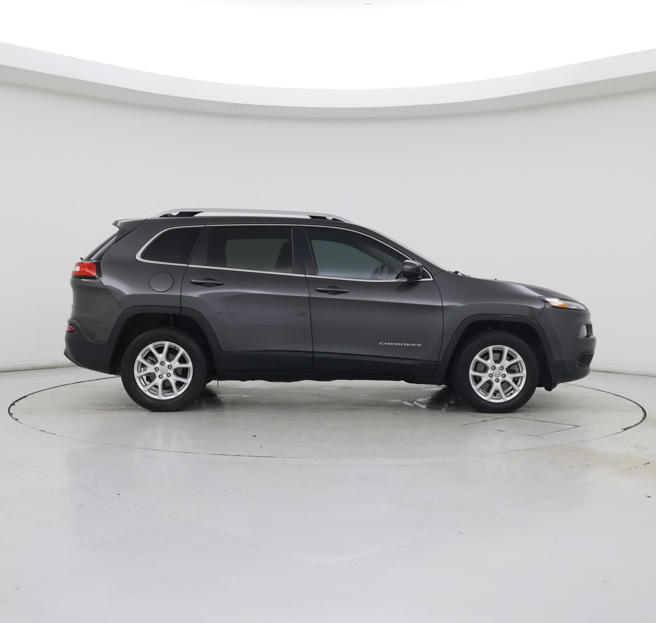 Thumbnail: 2017 Jeep Cherokee - 7