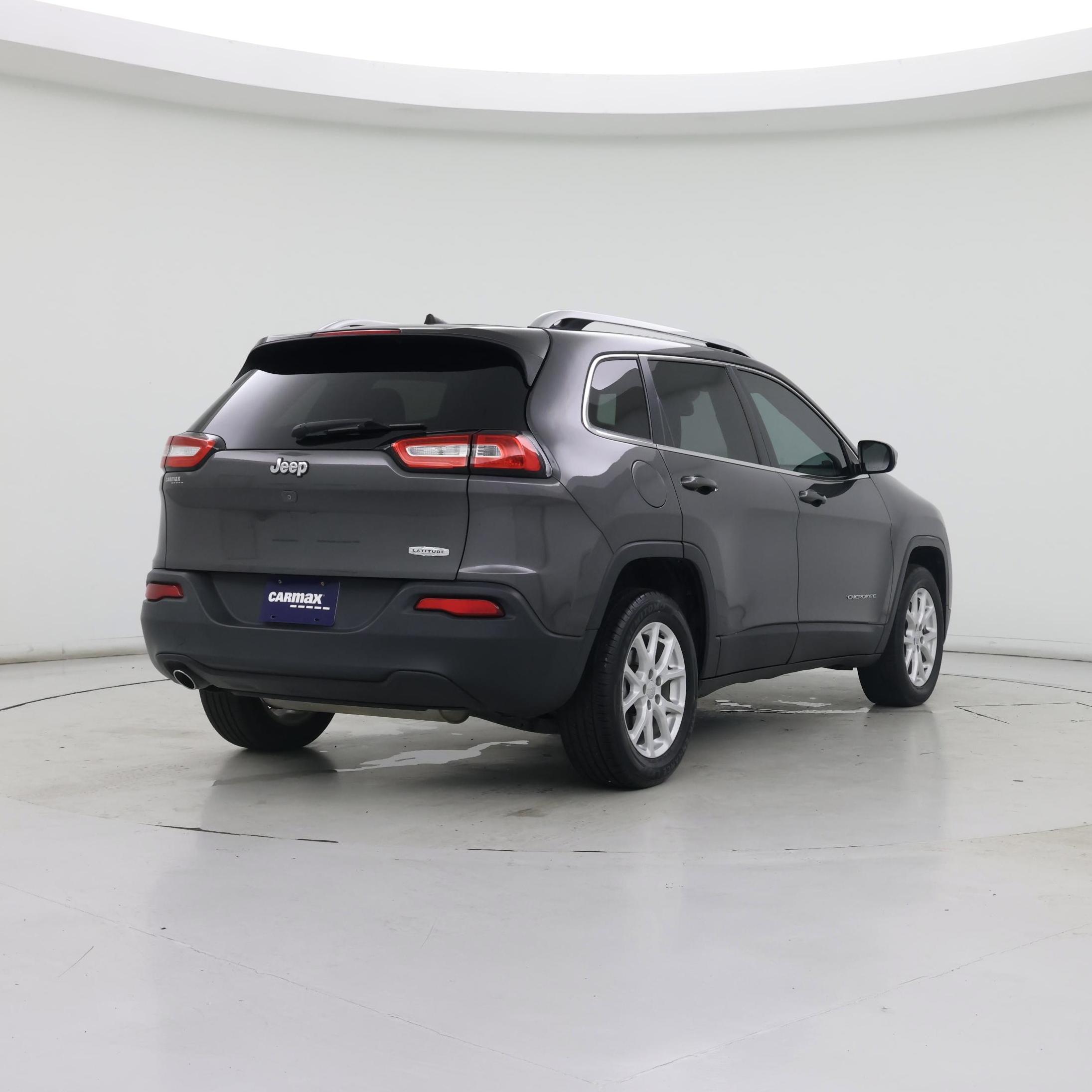 Thumbnail: 2017 Jeep Cherokee - 8